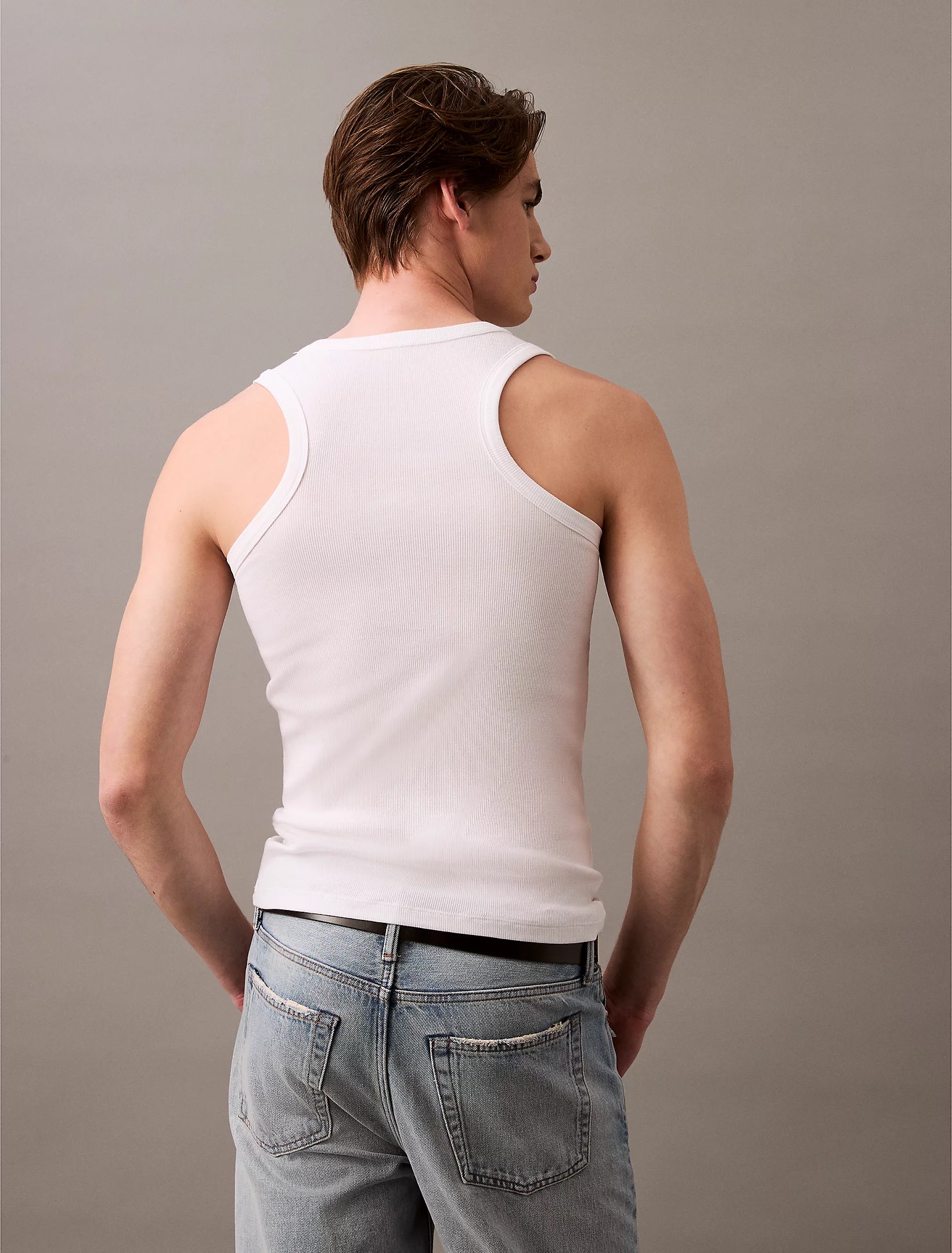 calvin-klein-miesten-hihaton-paita-tank-top-valkoinen-2