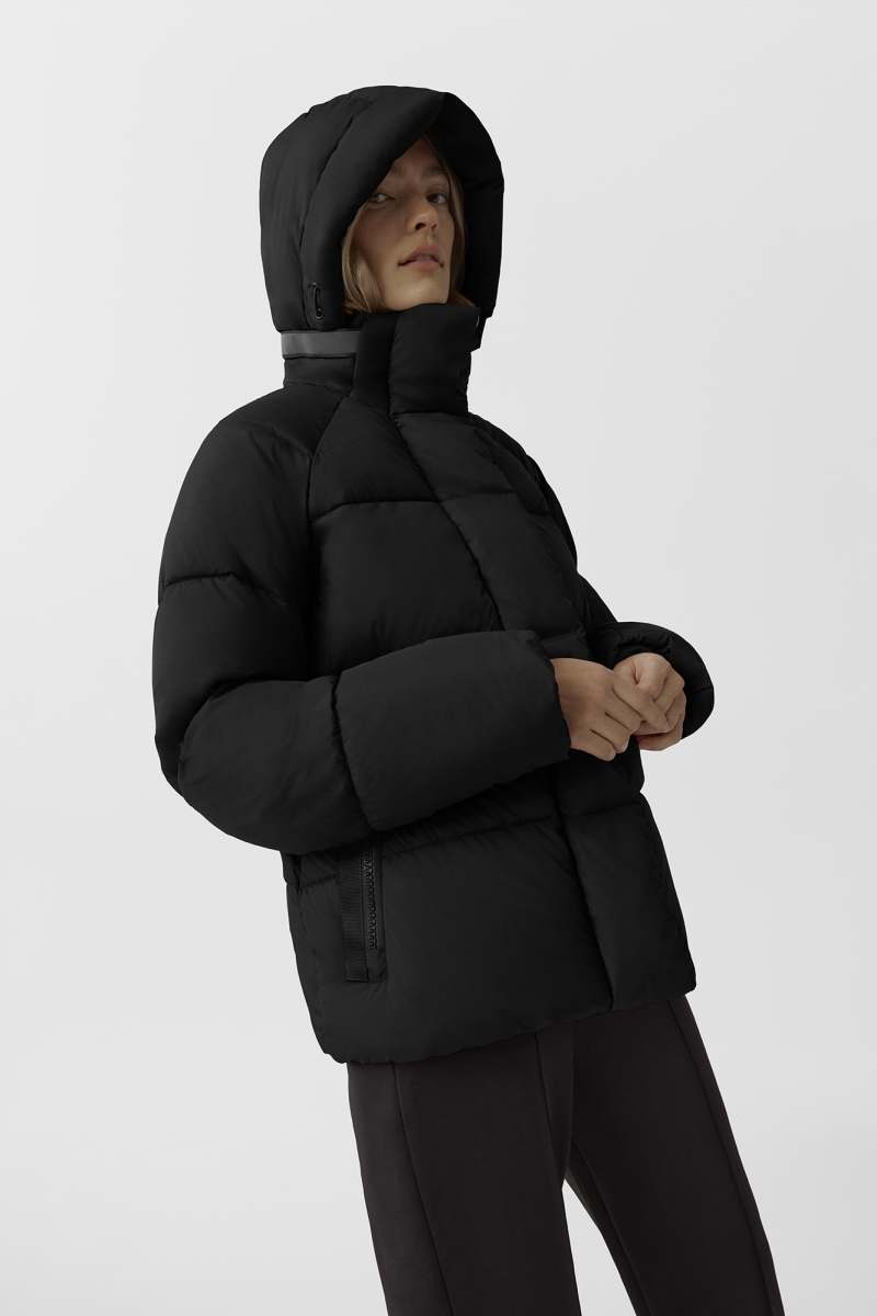 canada-goose-naisten-untuvatakki-junktion-parka-bd-musta-4