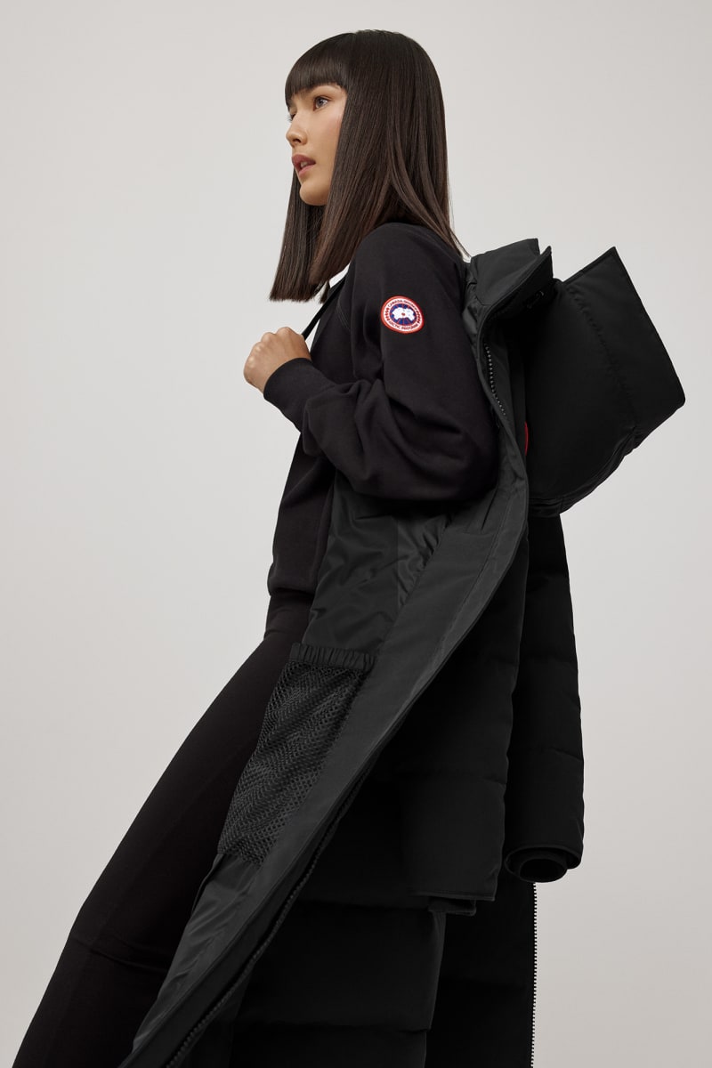 canada-goose-naisten-untuvatakki-mystique-parka-cr-musta-4