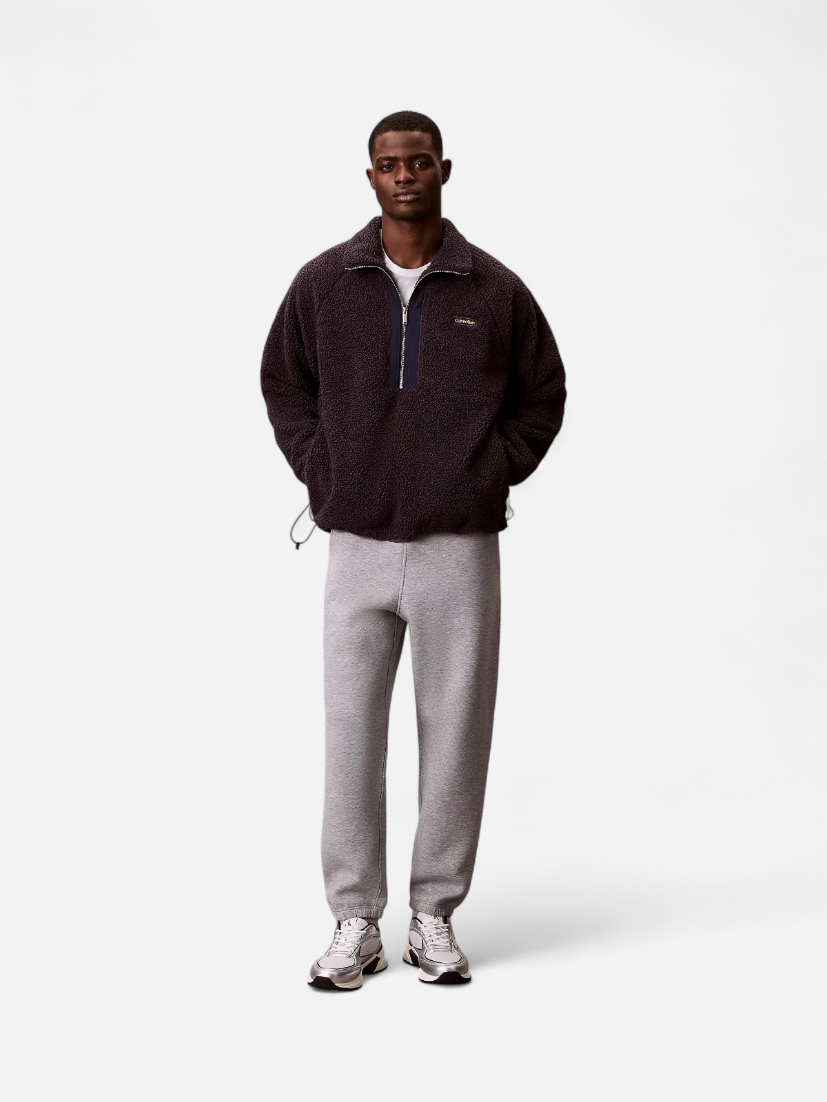Calvin Klein Jeans miesten collegehousut Cotton Spacer Jogger, vaaleanharmaa - Kekäle.fi