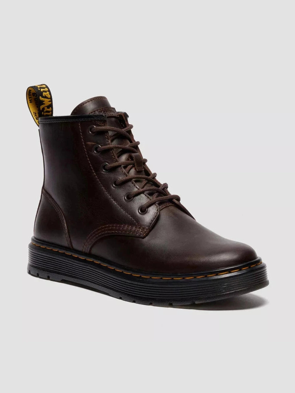 dr-martens-miesten-kengat-brookline-chukka-6-eye-boot-tummanruskea-1
