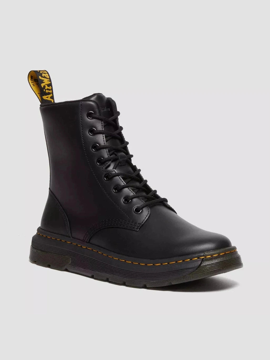 dr-martens-miesten-maiharit-crewson-black-light-and-comfy-musta-1