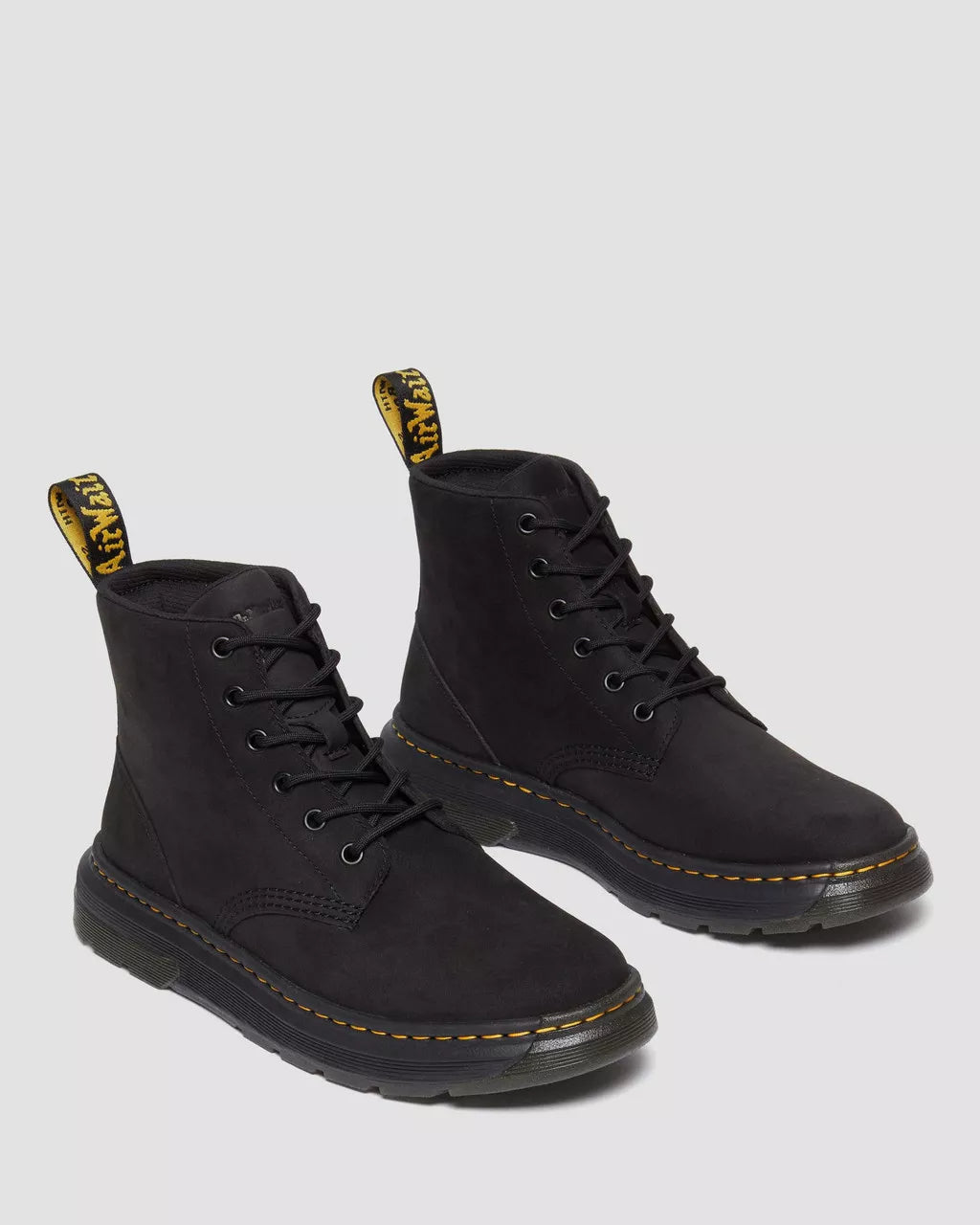 dr-martens-naisten-kengat-crewson-shukka-buffbuck-musta-3