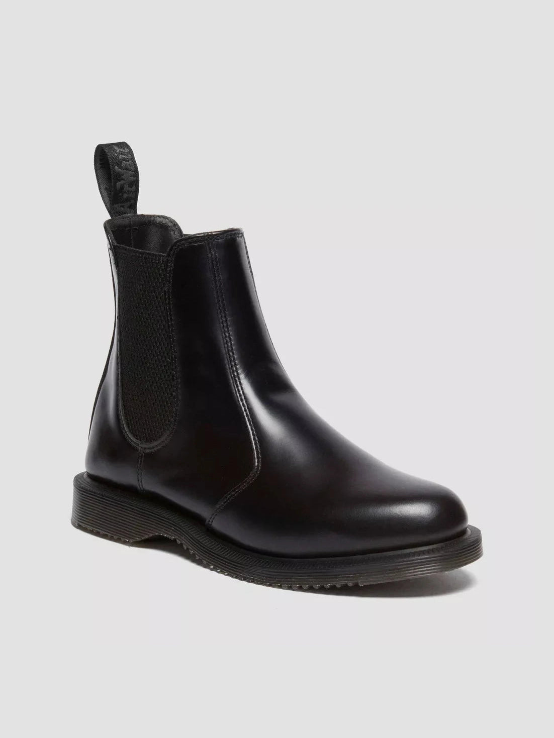 dr-martens-naisten-kengat-flora-black-polished-smooth-musta-1