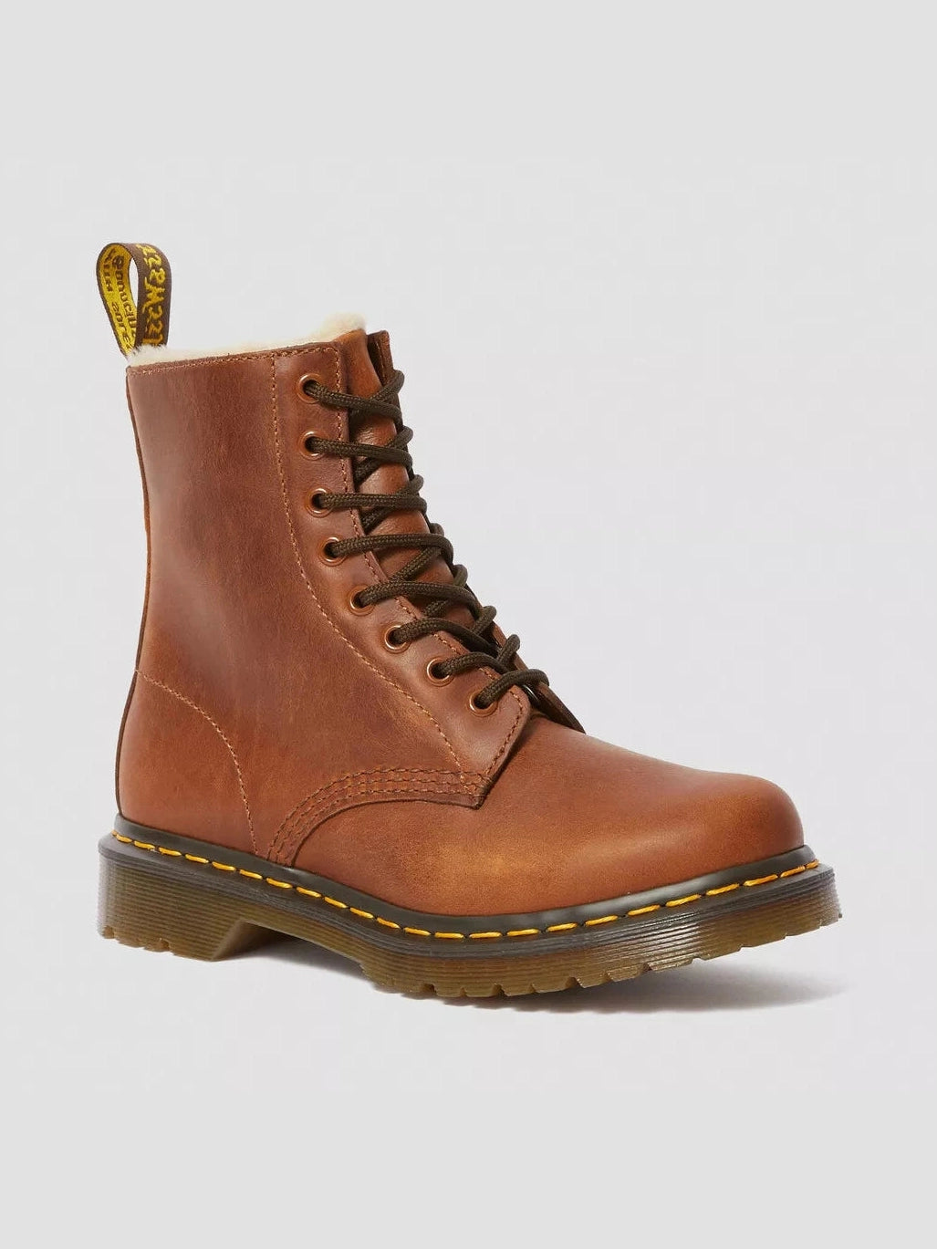 dr-martens-naisten-nilkkurit-serena-konjakinruskea-1