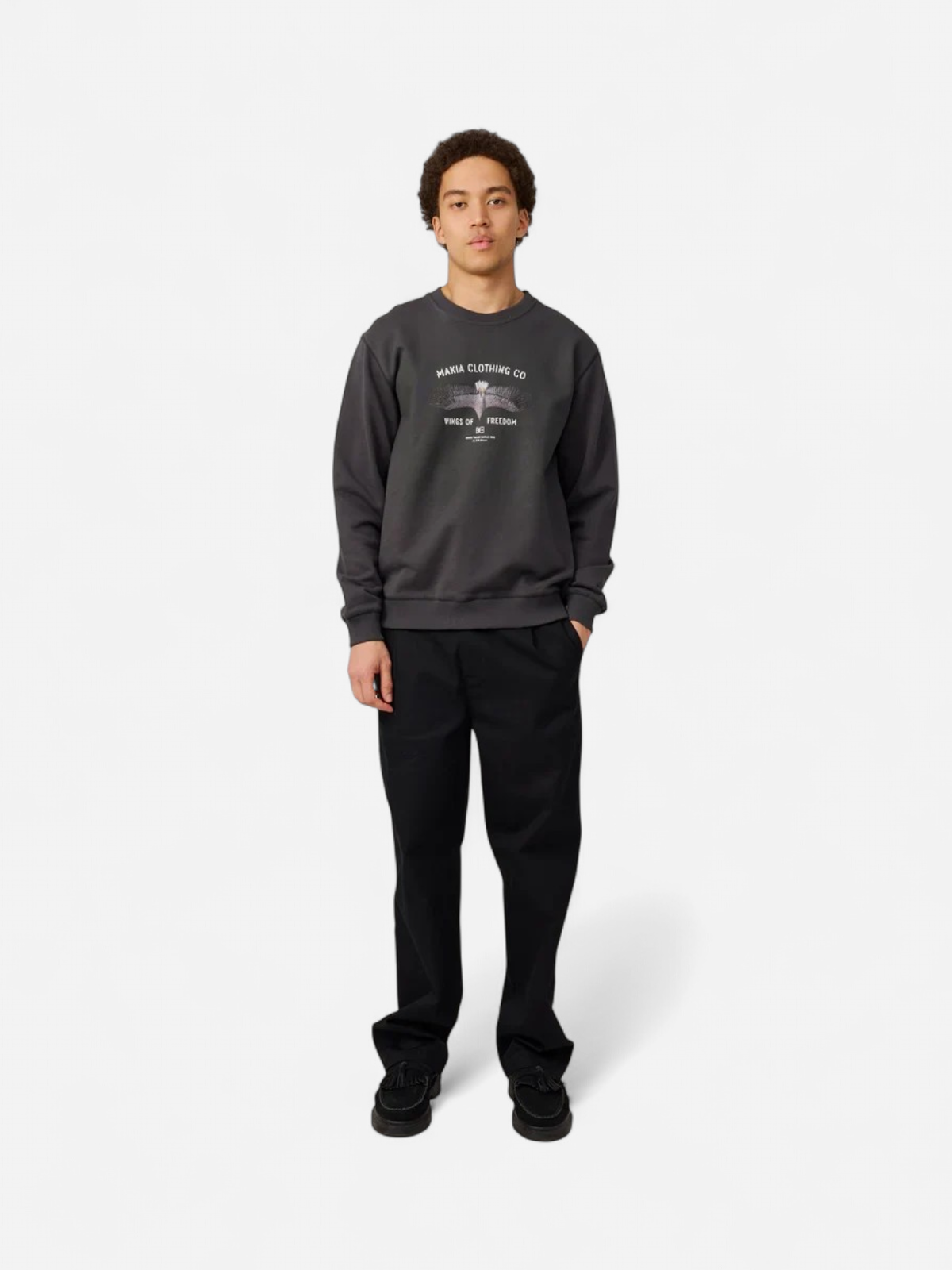 Makia miesten collegepaita Eagle Sweatshirt, hiilenmusta - Kekäle.fi