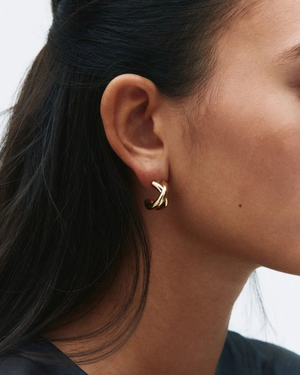 Edblad korvakorut Alexa Hoops L, Gold pleated