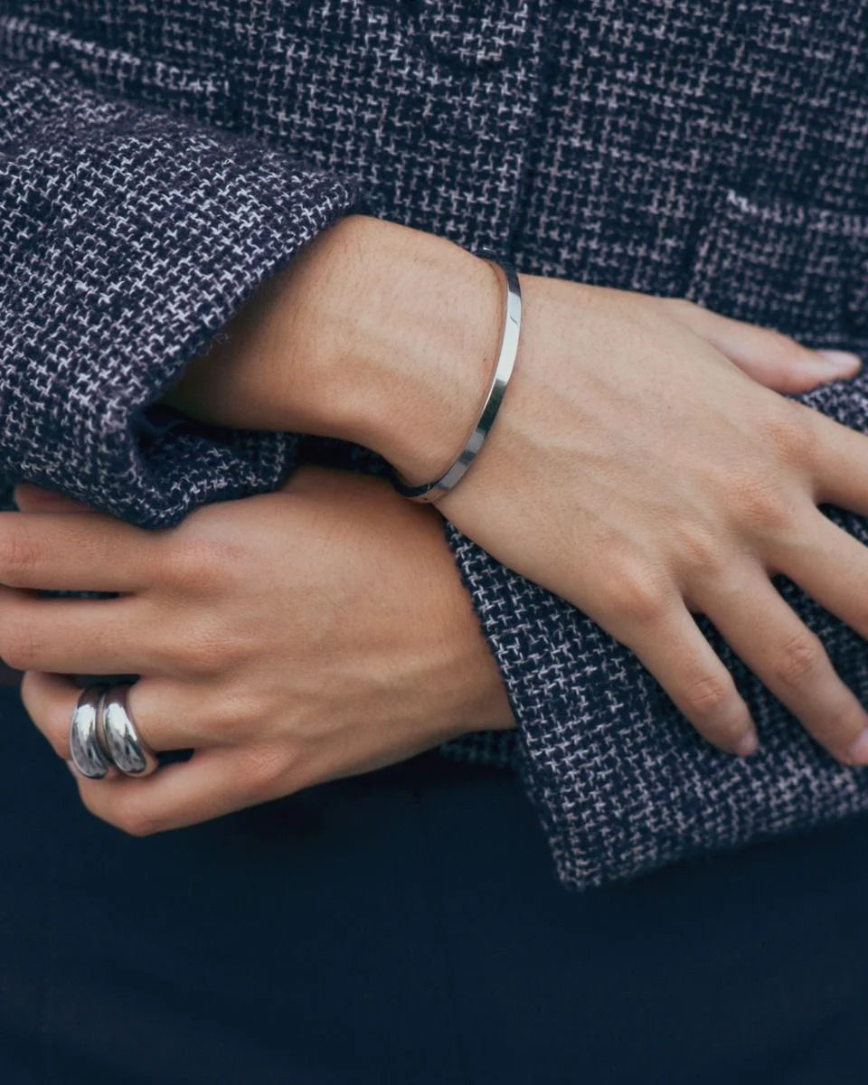 Edblad rannekoru, FAVE BANGLE STEEL Hopeanharmaa