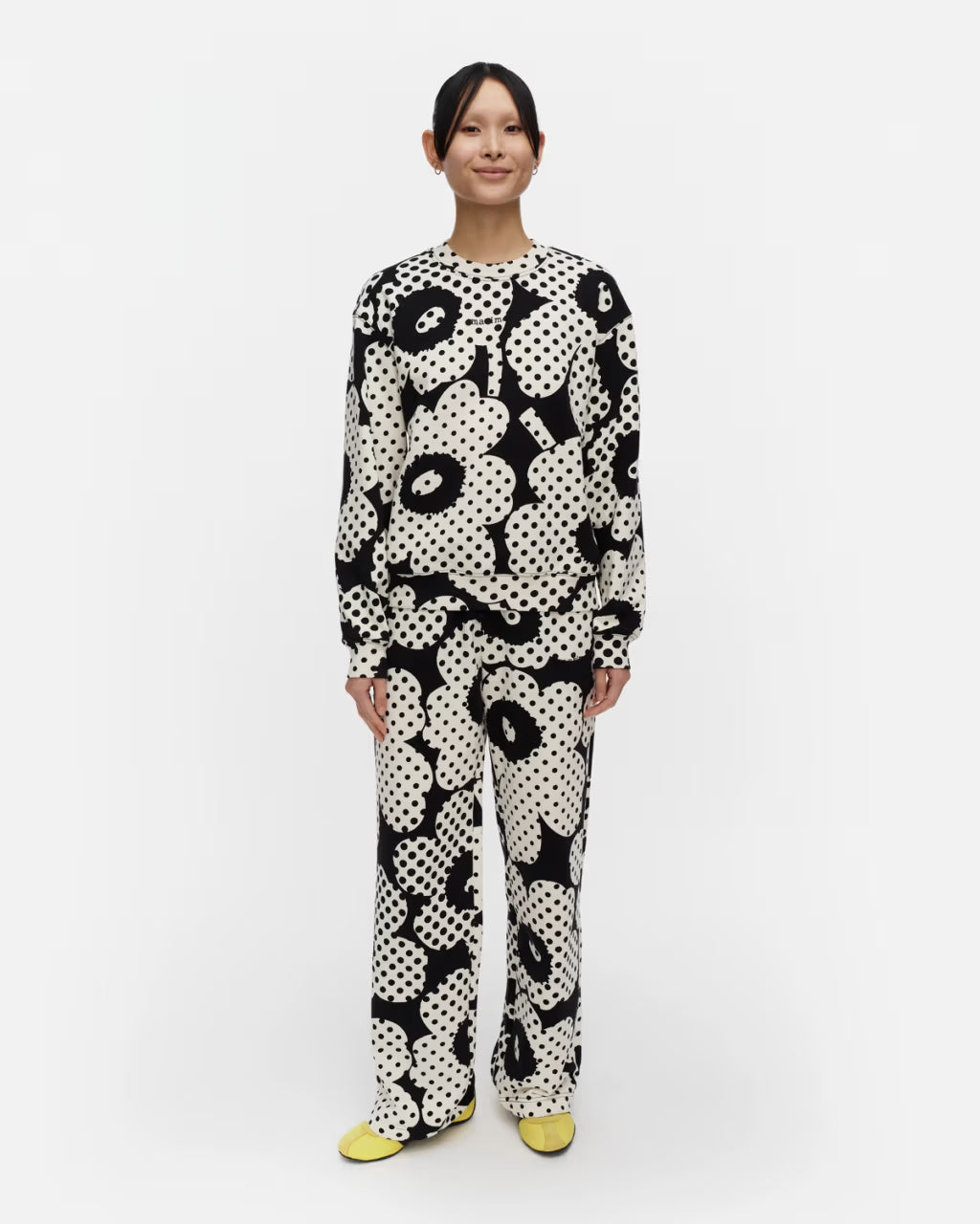 Marimekko naisten collegehousut Varret Unikko, musta kuosi