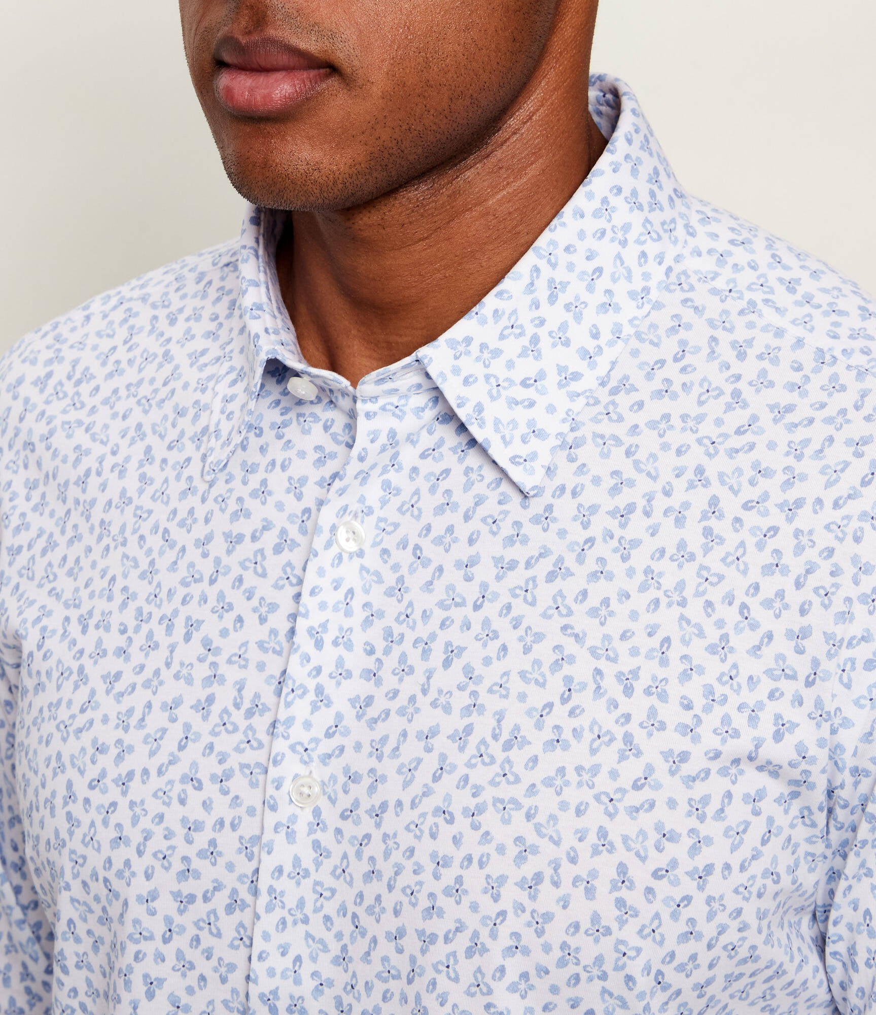 Hugo Boss miesten kauluspaita P-ROAN-K-F-261 Jersey Strech Shirt, valkopohjainen kuosi