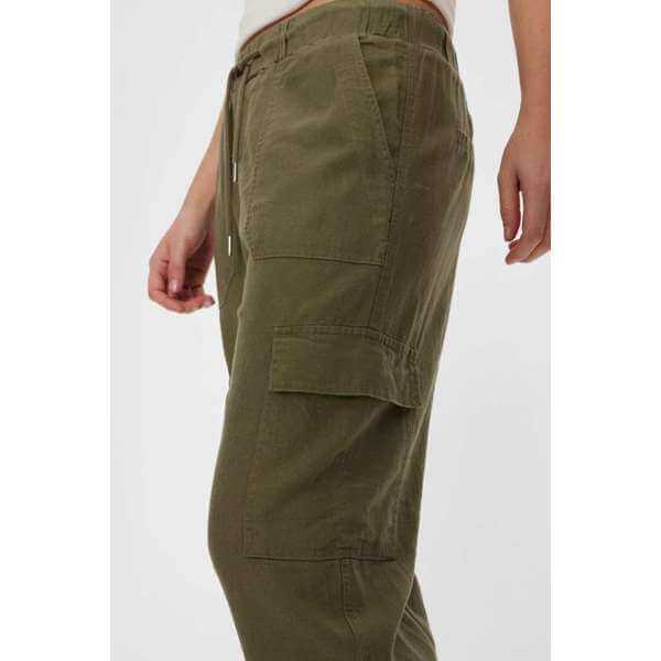 freequent-naisten-kesahousut-lava-pants-khaki-3