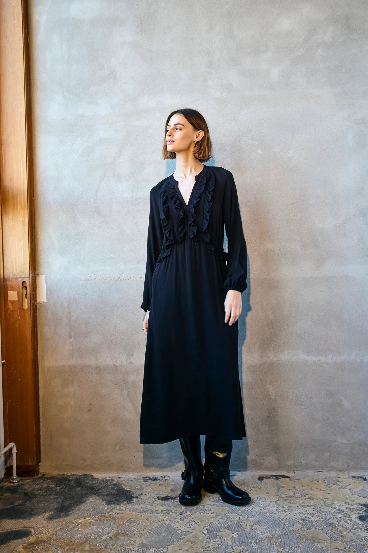 freequent-naisten-mekko-bluma-mekko-musta-1