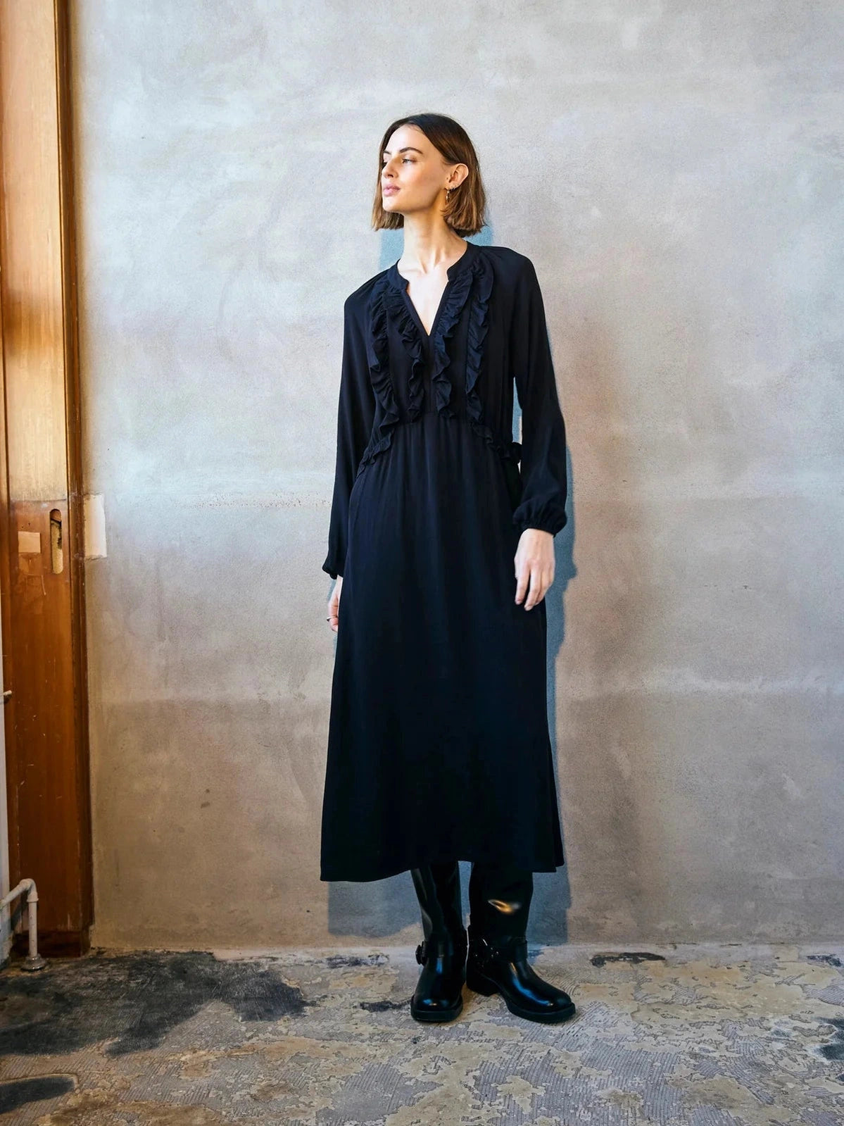 freequent-naisten-mekko-bluma-mekko-musta-1