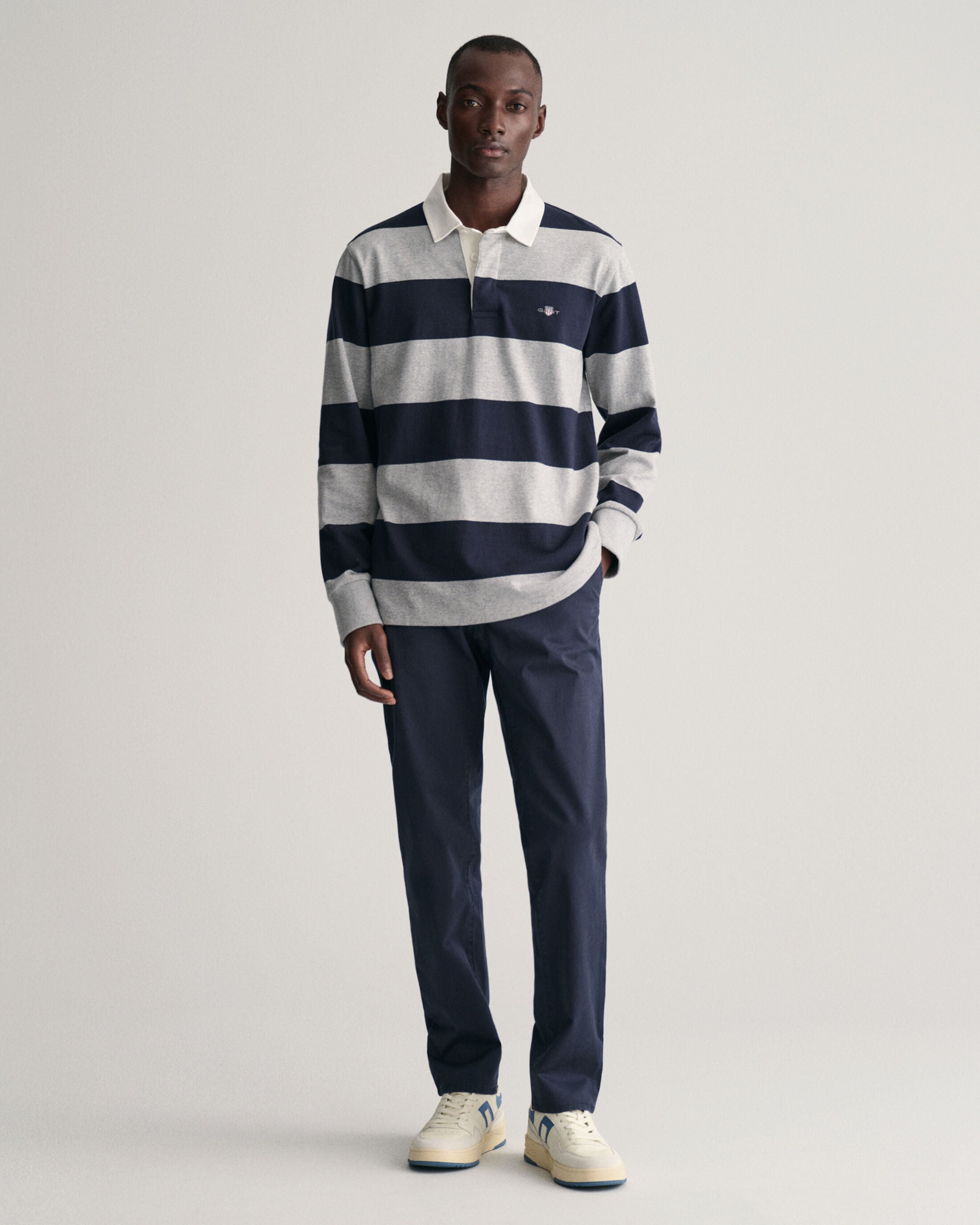 gant-miesten-chinokset-slim-twill-chinos-tummansininen-1