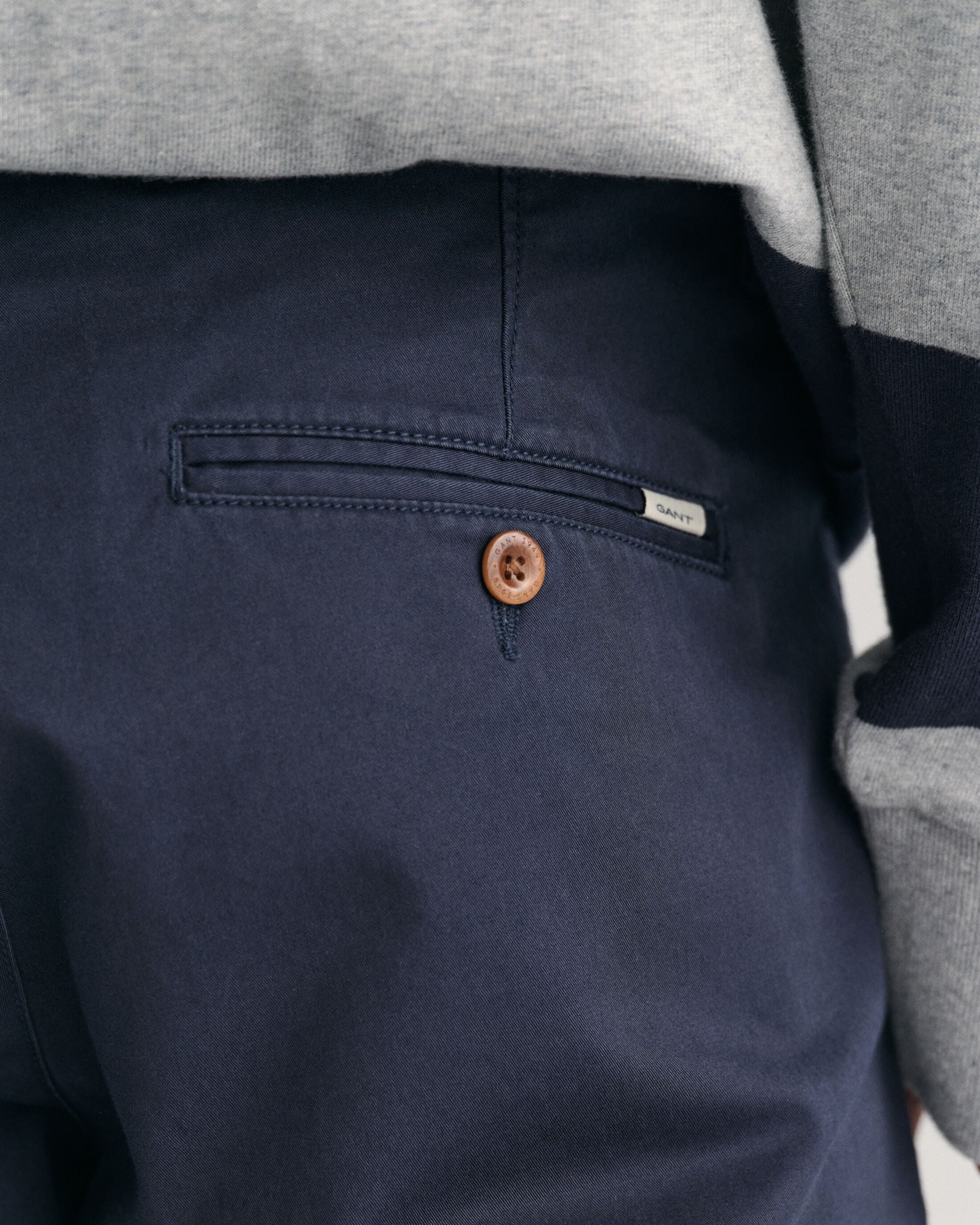 gant-miesten-chinokset-slim-twill-chinos-tummansininen-3