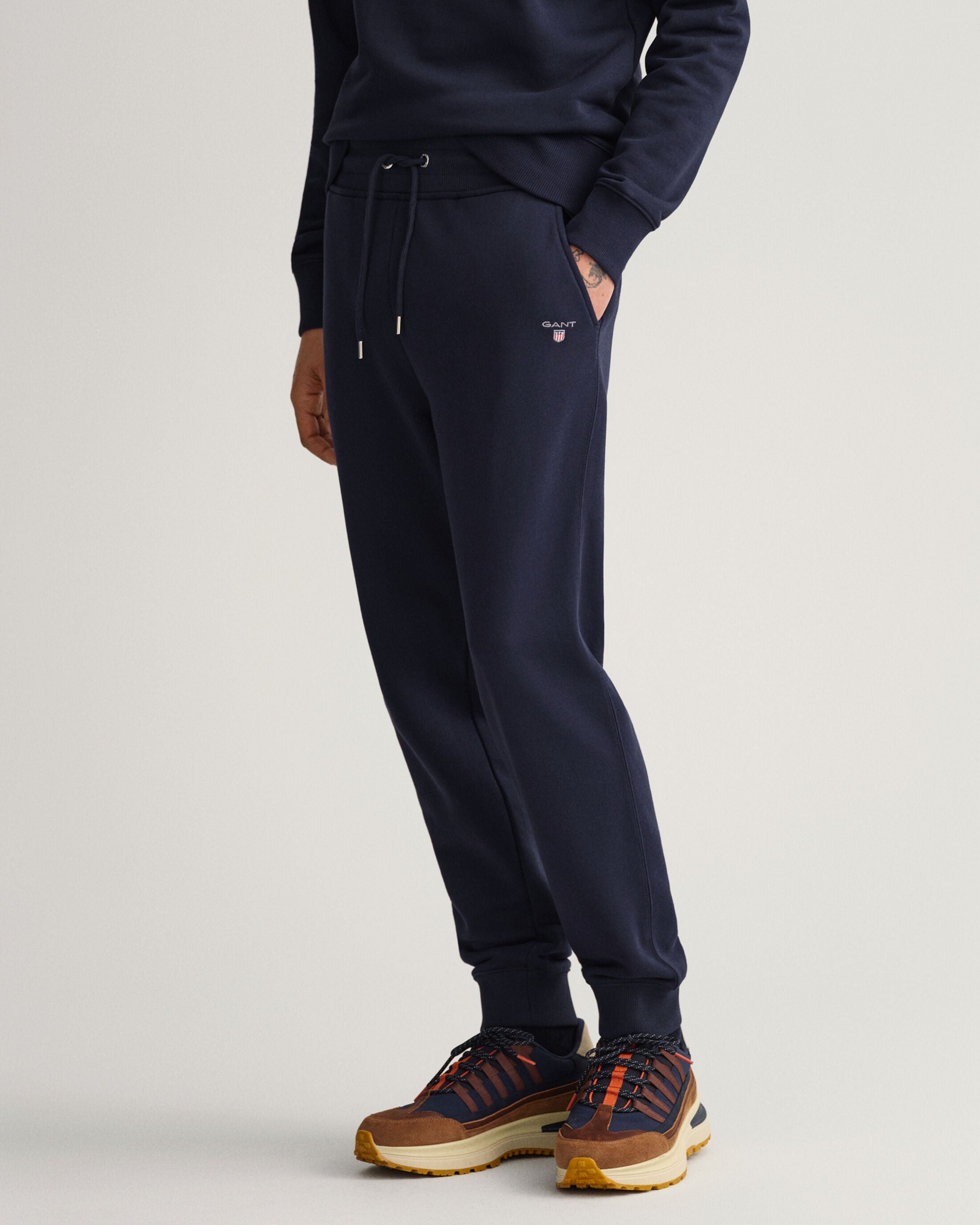 gant-miesten-collegehousut-k-original-sweat-pants-tummansininen-3