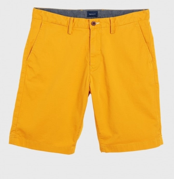 gant-miesten-shortsit-relaxed-twill-shorts-kirkkaankeltainen-1