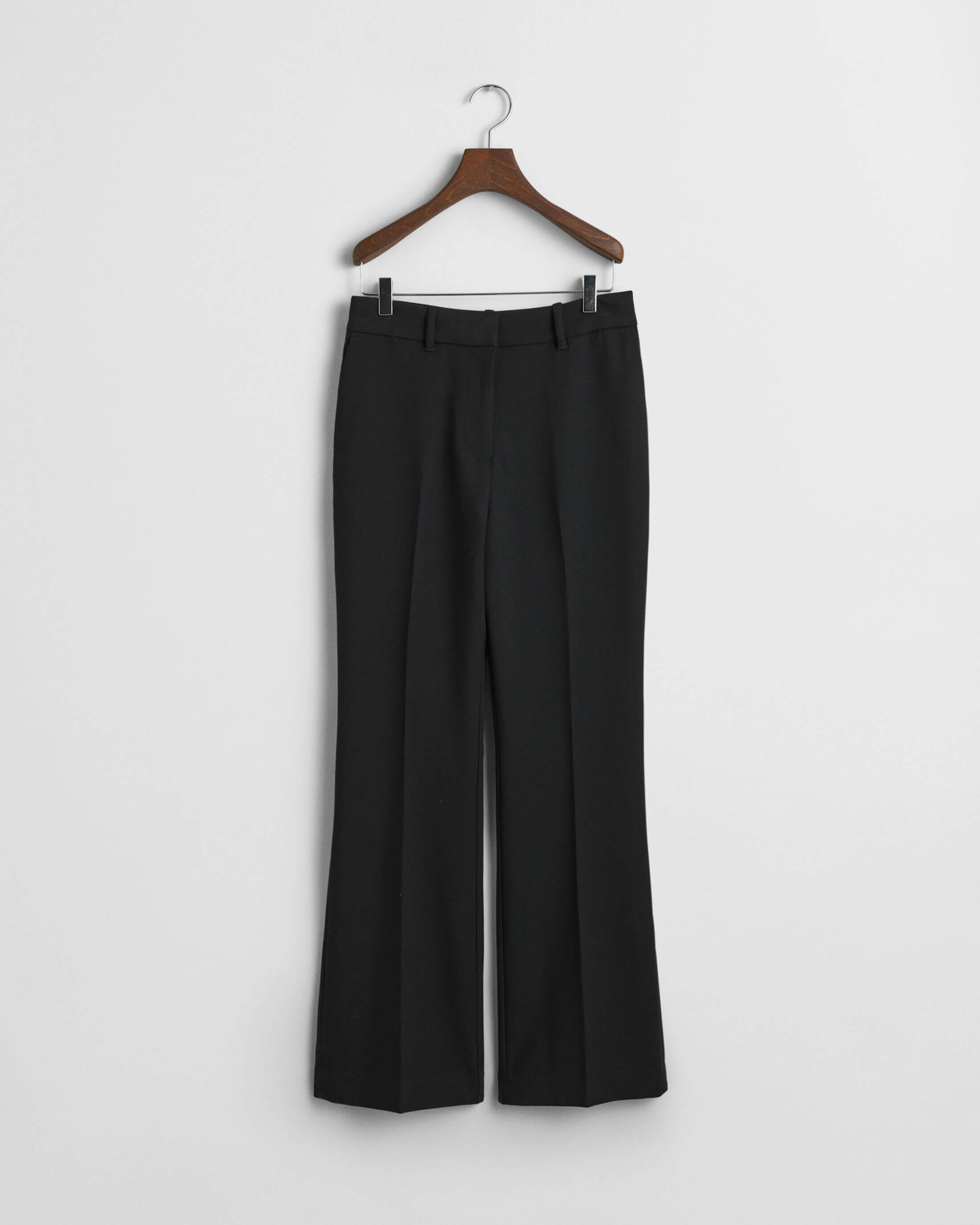 gant-naisten-housut-slim-flare-slack-musta-5