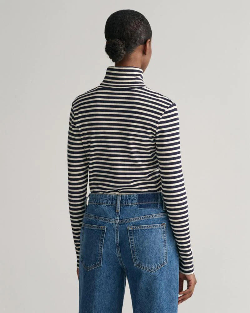 gant-naisten-poolopaita-slim-striped-ribbed-turtleneck-raidallinen-sininen-2