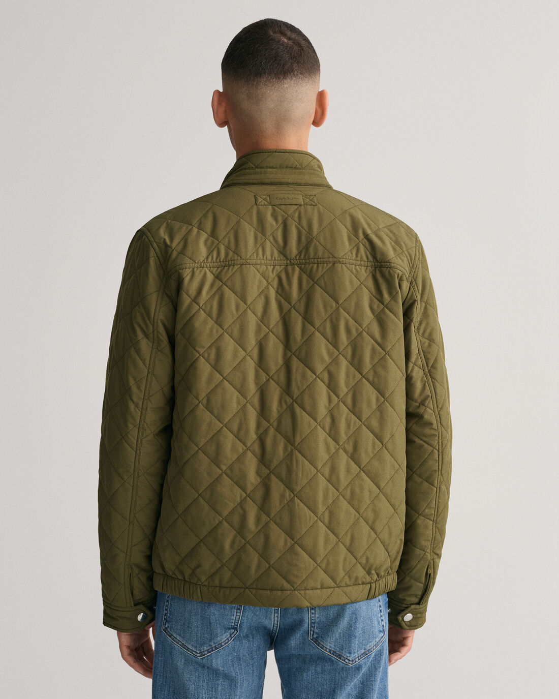 gant-tikkitakki-quilted-windcheater-armeijanvihrea-2