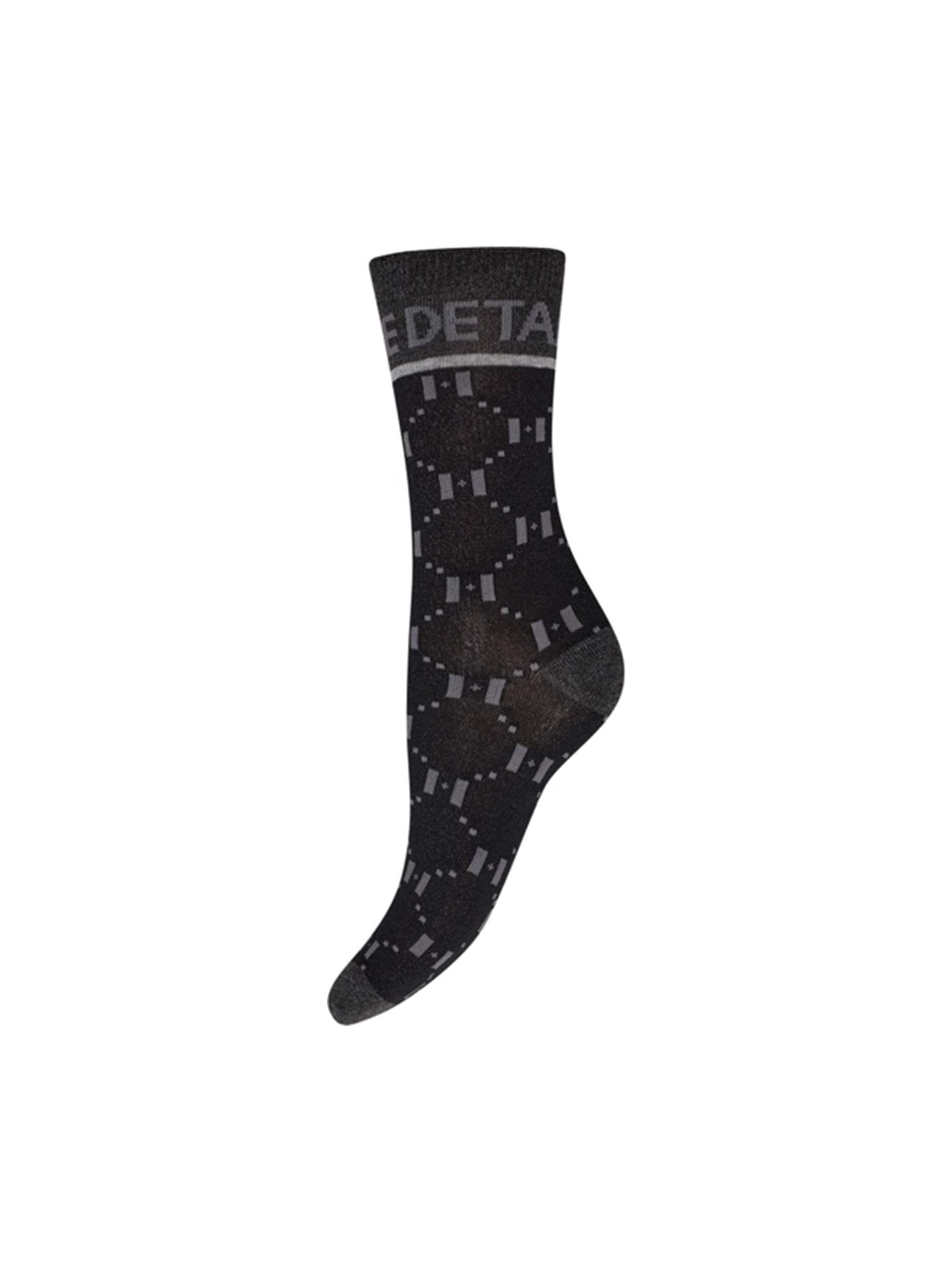 hypethedetail-naisten-sukat-hypethedetail-socks-ankle-musta-kuosi-1