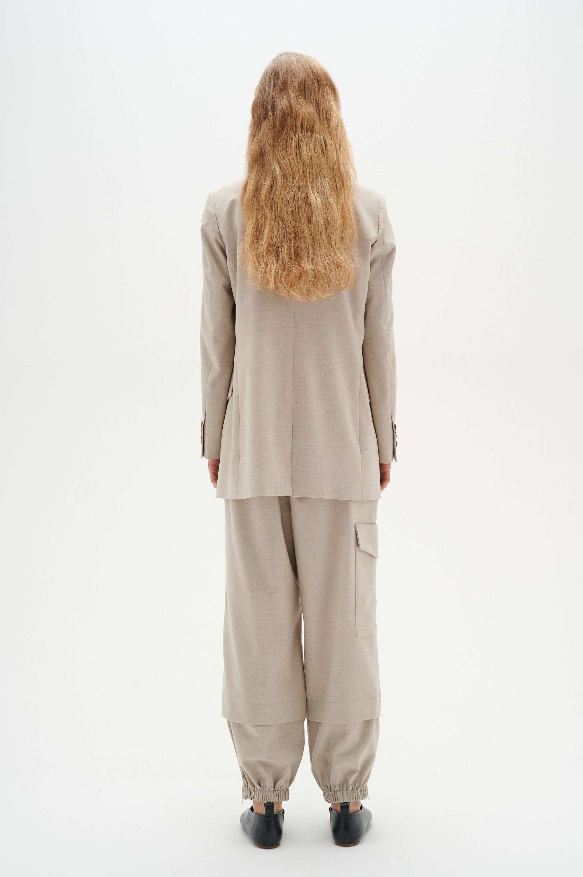 inwear-housut-wai-cargo-pant-ruskeanharmaa-4