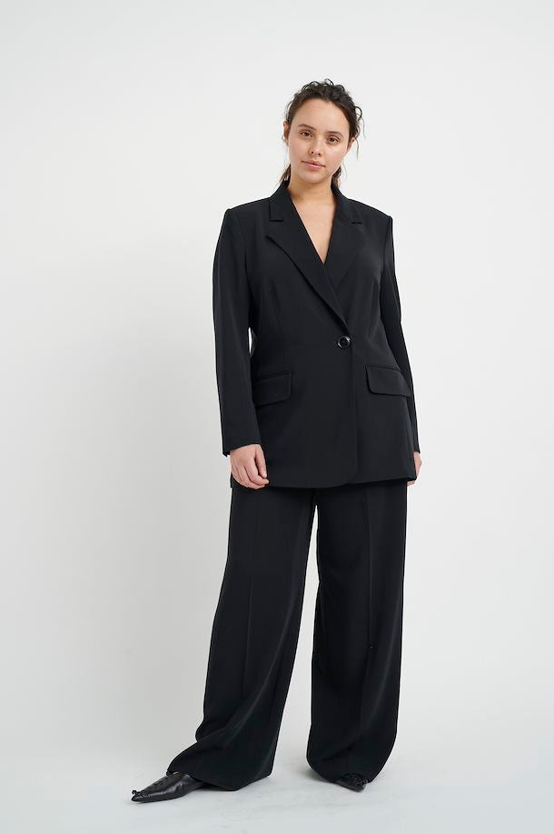 inwear-naisten-bleiseri-adian-blazer-musta-1