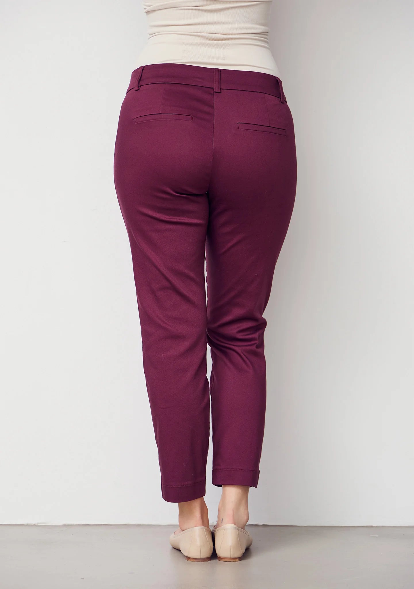 isay-naisten-housut-chino-pant-viininpunainen-3