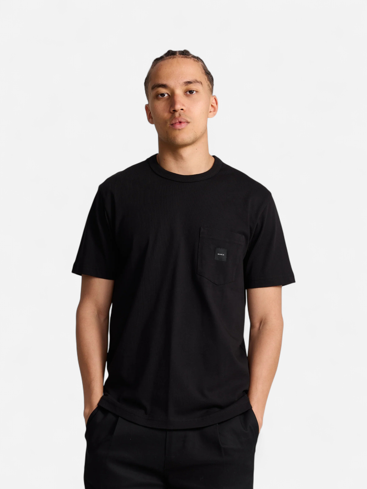 Makia miesten t-paita K Square Pocket t-shirt, musta - Kekäle.fi