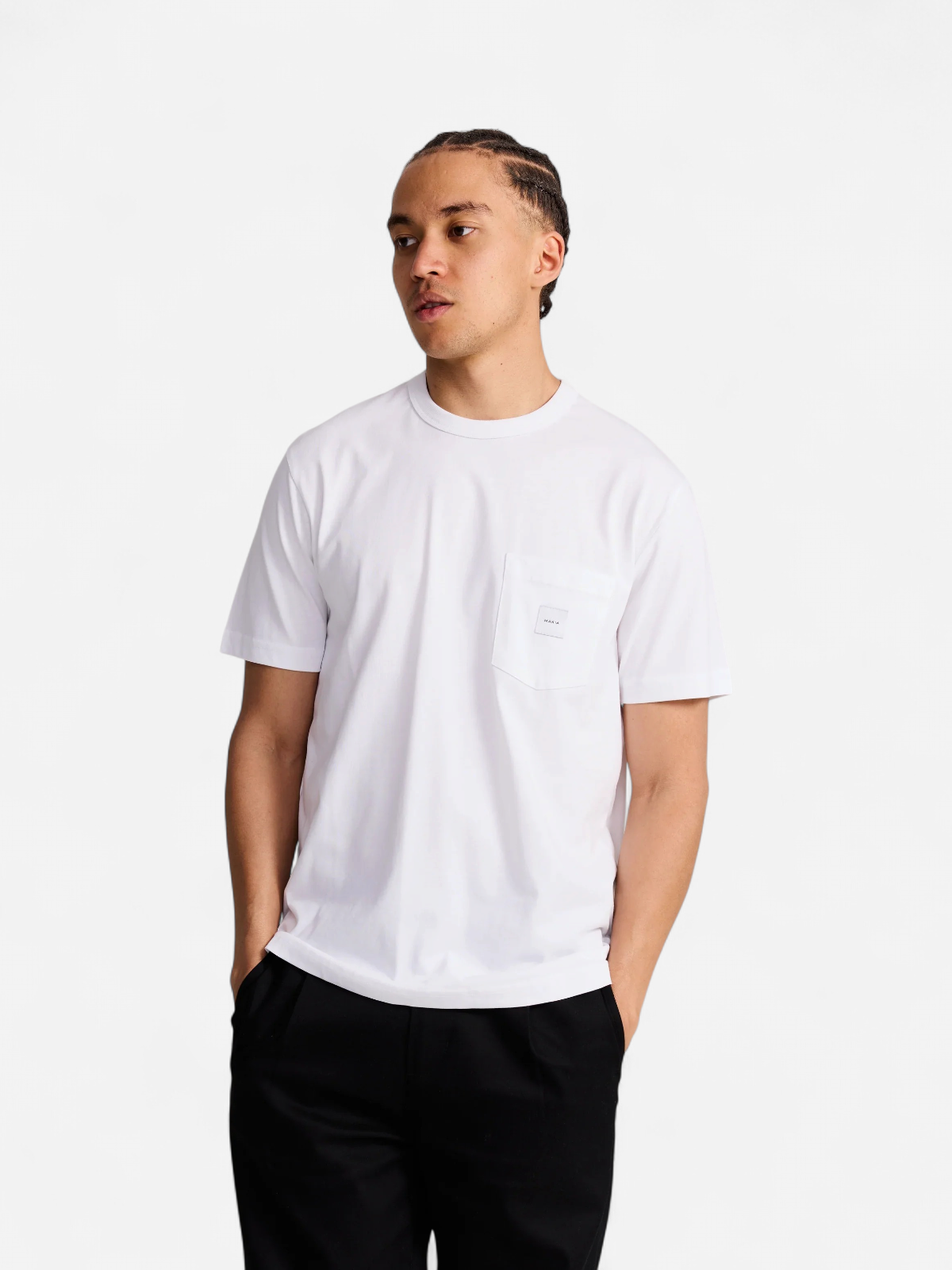 Makia miesten t-paita K Square Pocket t-shirt, valkoinen - Kekäle.fi
