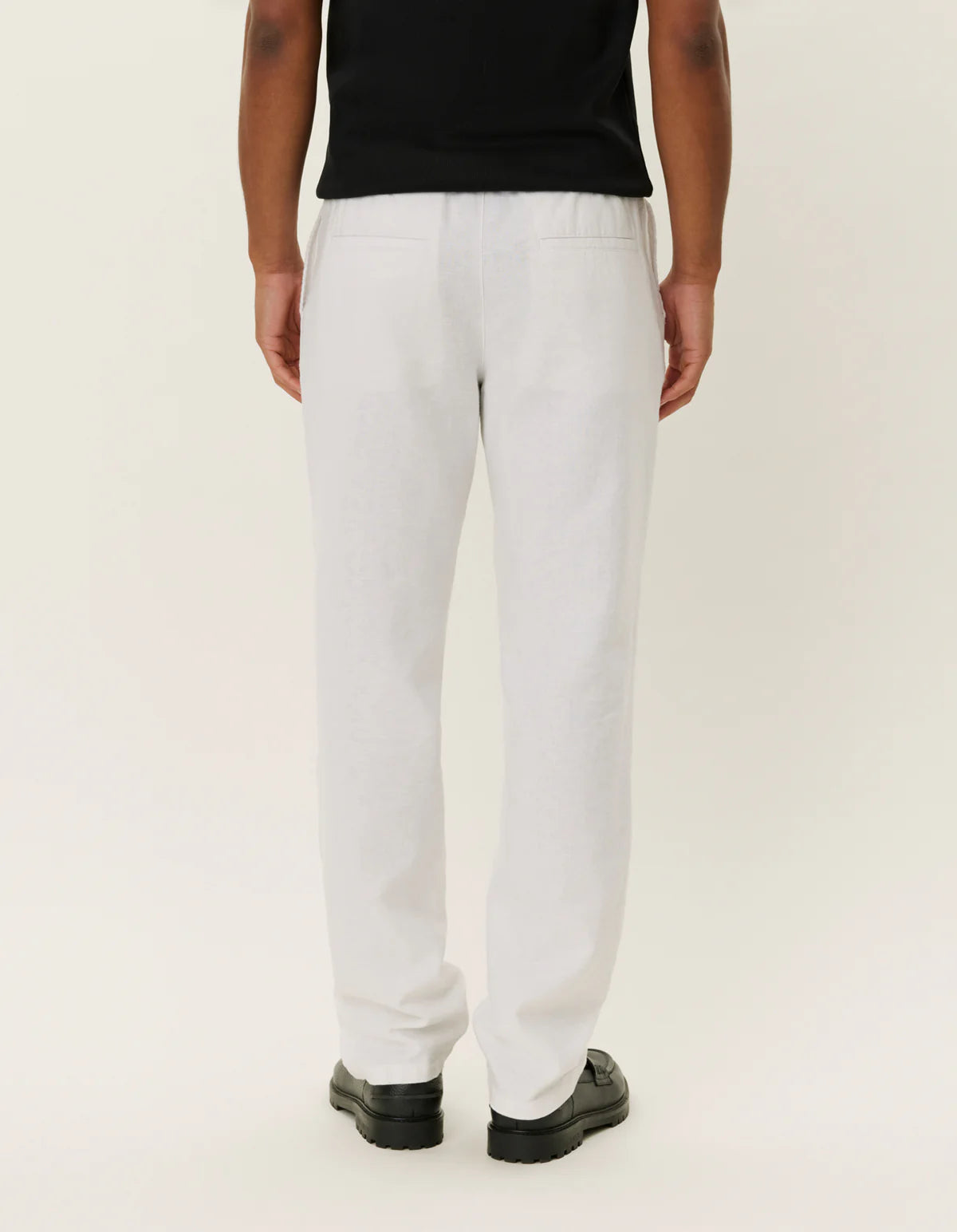 les-deux-miesten-housut-patrick-linen-pants-valkoinen-3