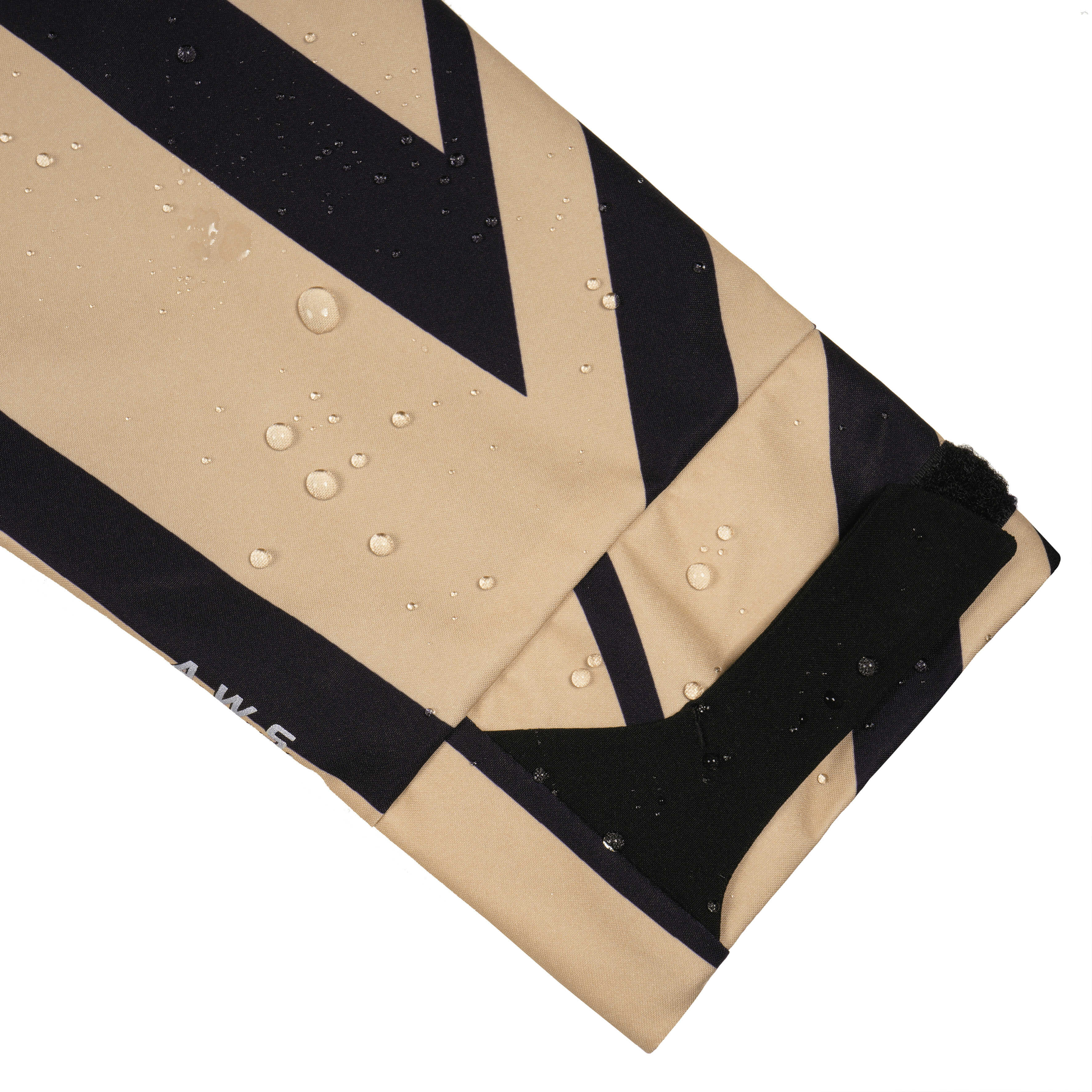 luhta-naisten-takki-ailio-takki-musta-kuosi-6