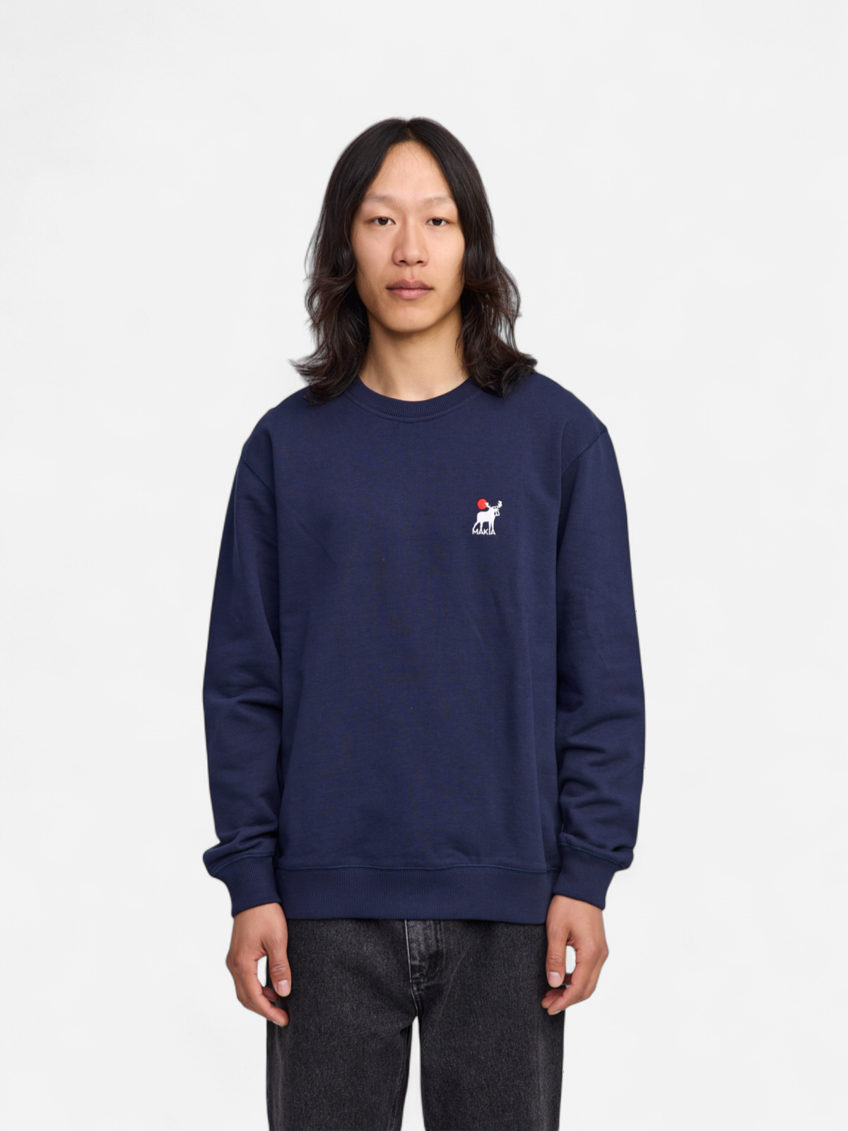 Makia miesten collegepaita Taste of Finland Sweatshirt, tummansininen - Kekäle.fi