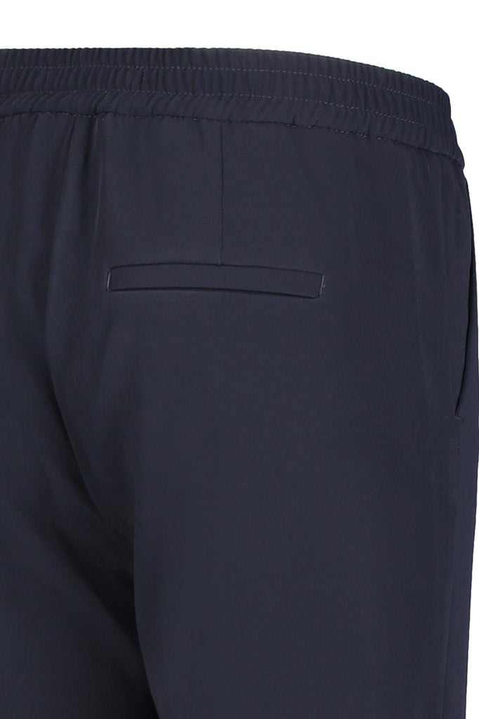 mac-naisten-housut-chiara-cropped-tummansininen-5