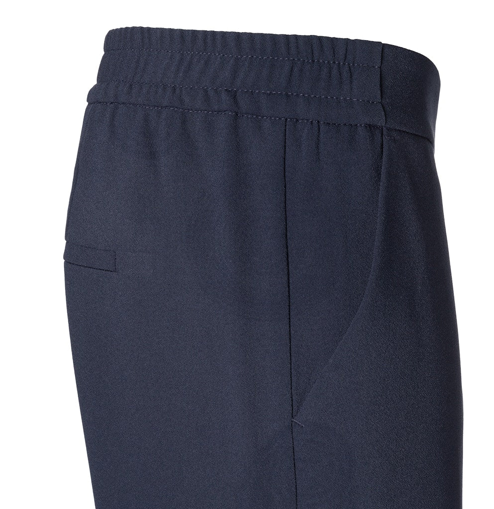mac-naisten-housut-chiara-cropped-tummansininen-7