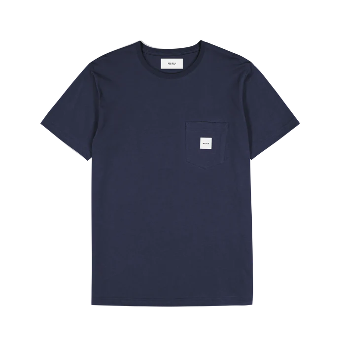 makia-miesten-t-paita-square-pocket-t-shirt-tummansininen-1
