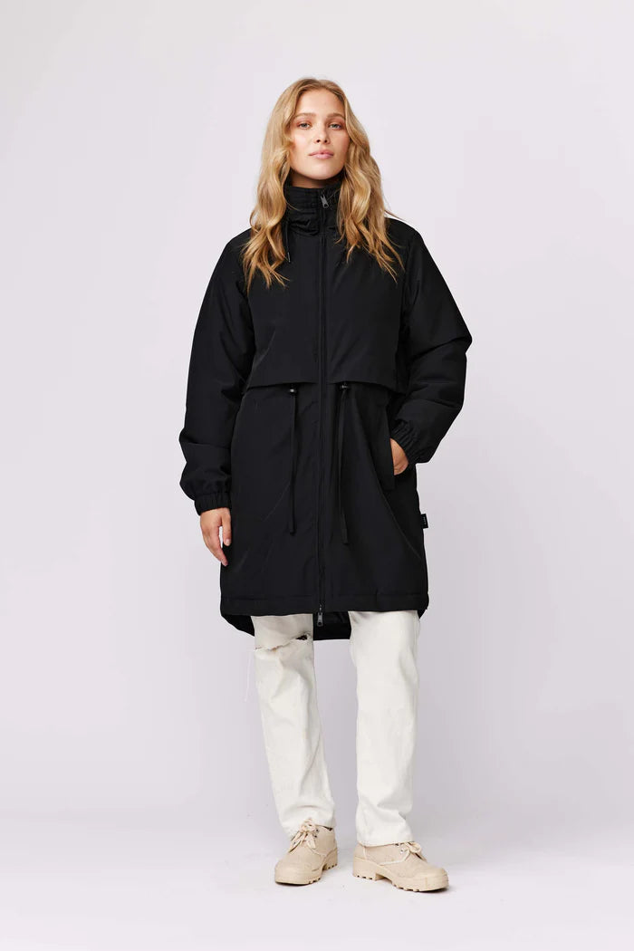 makia-naisten-takki-k-laina-jacket-musta-1