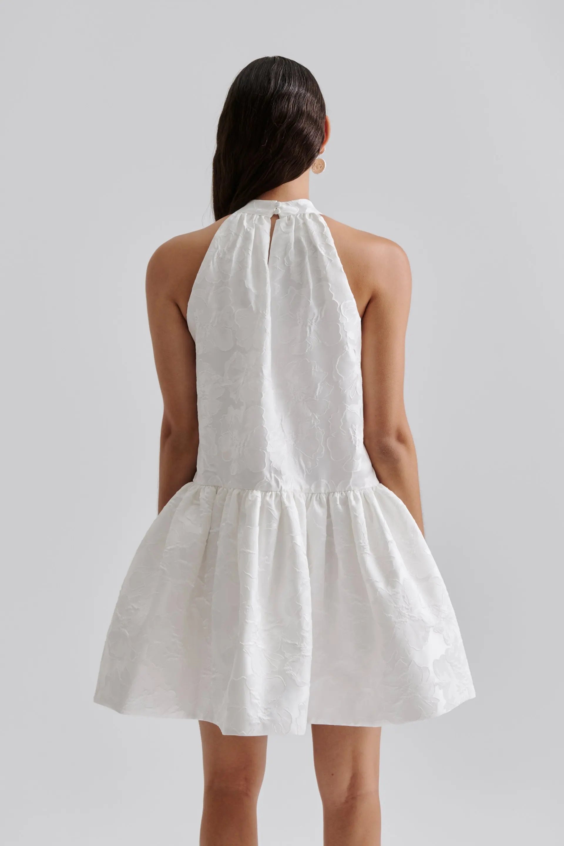 malina-naisten-mekko-flora-halterneck-mini-dress-valkoinen-2