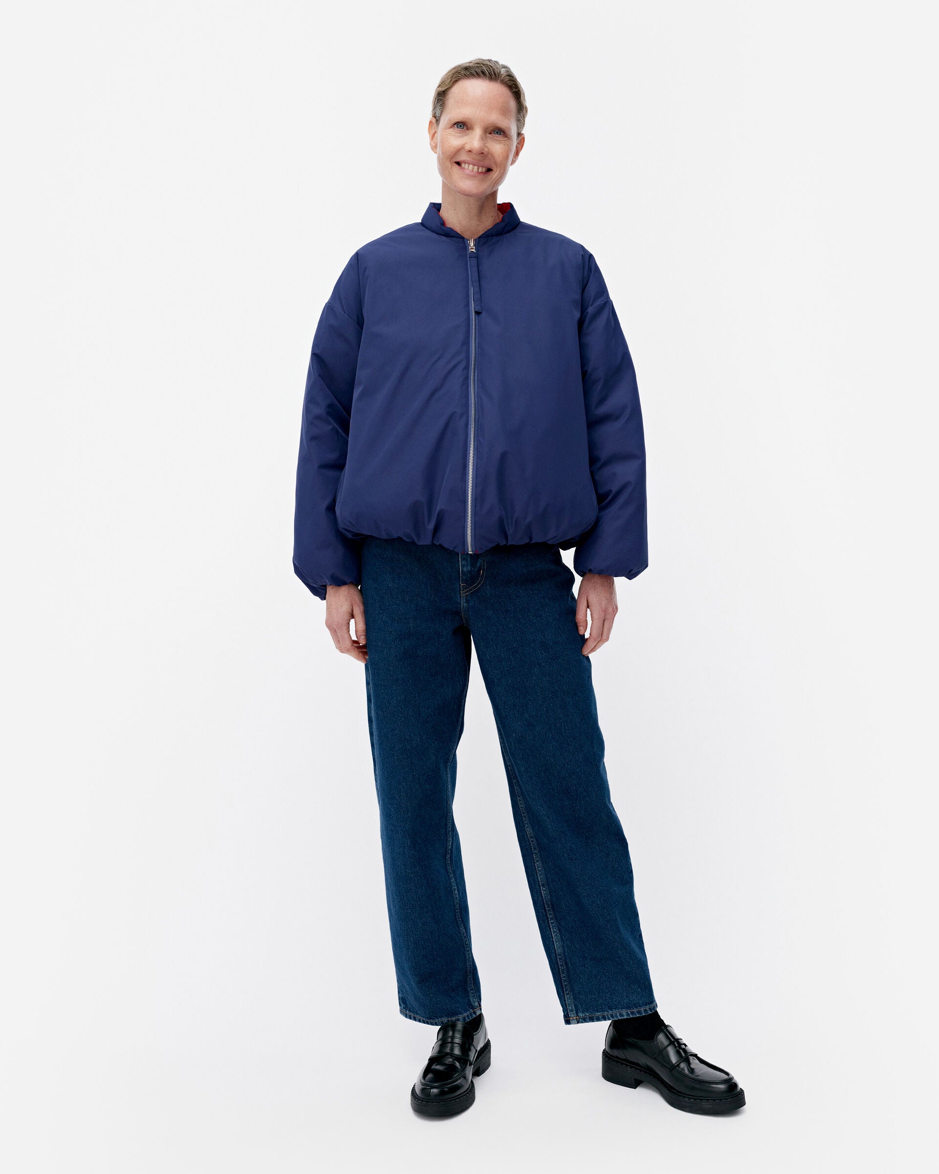 marimekko-naisten-bombertakki-unikko-bomberi-punainen-3