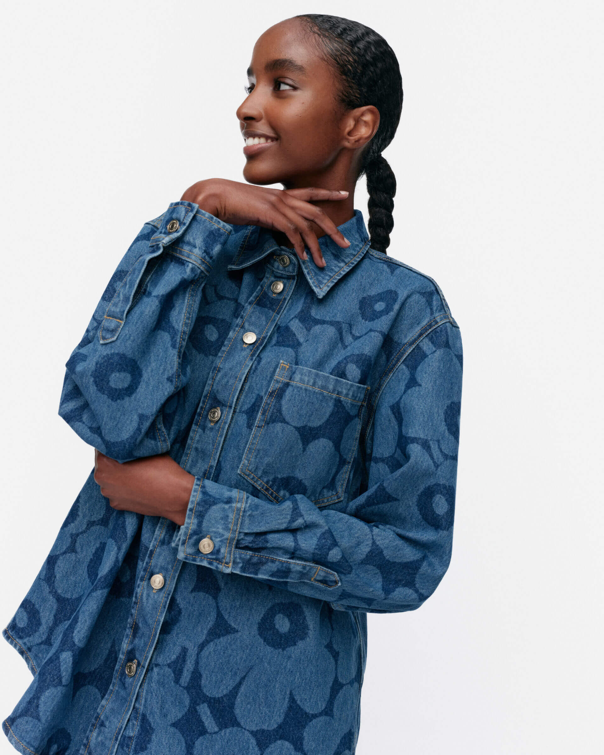 marimekko-naisten-farkkupaita-maridenim-vaihe-unikko-indigo-4