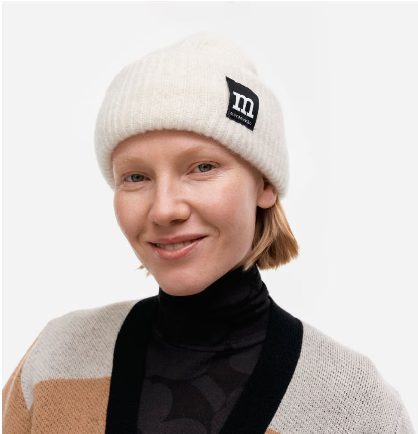 marimekko-naisten-pipo-pjettar-pipo-valkoinen-1