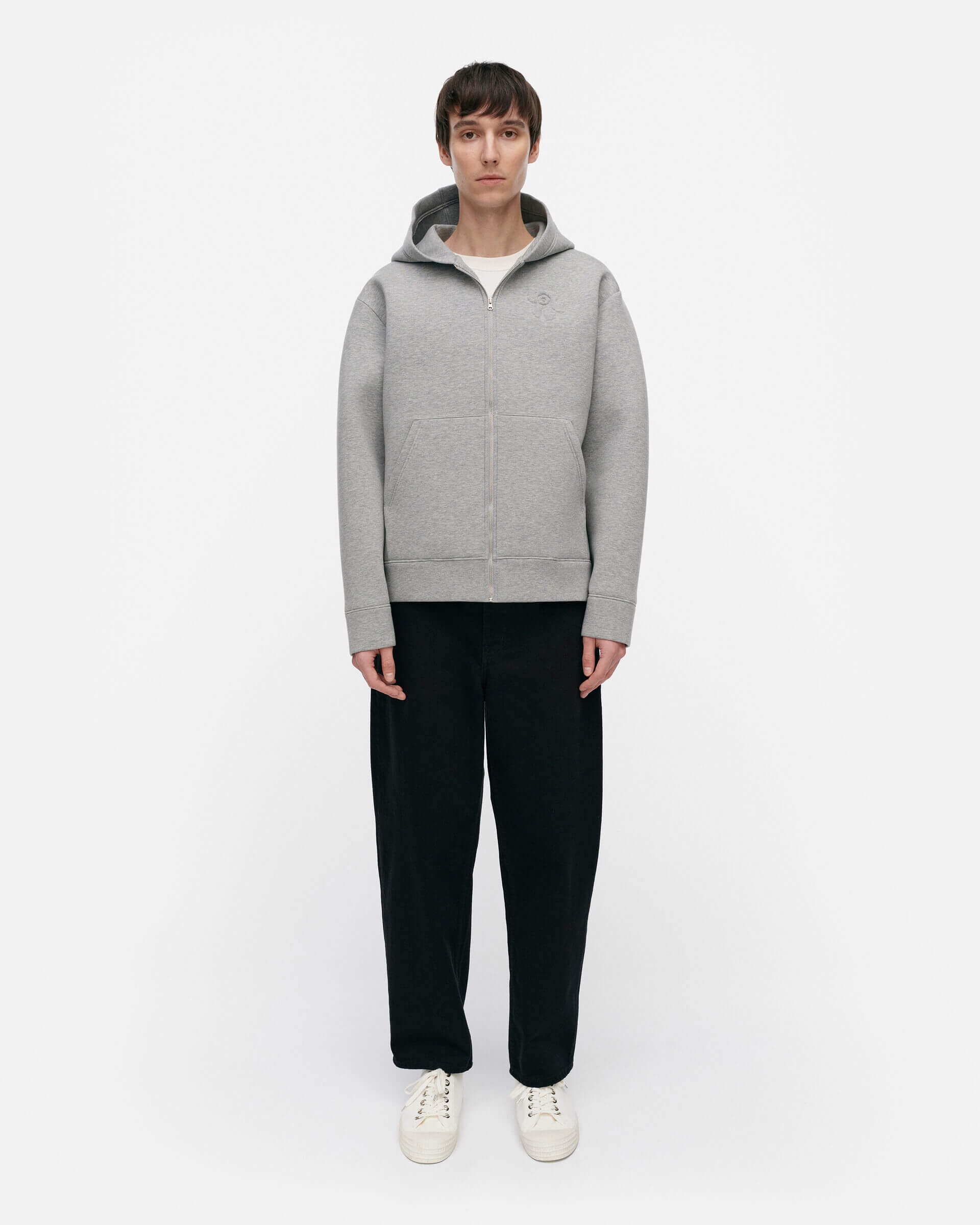 marimekko-unisex-huppari-aaju-unikko-placement-grafiitti-4