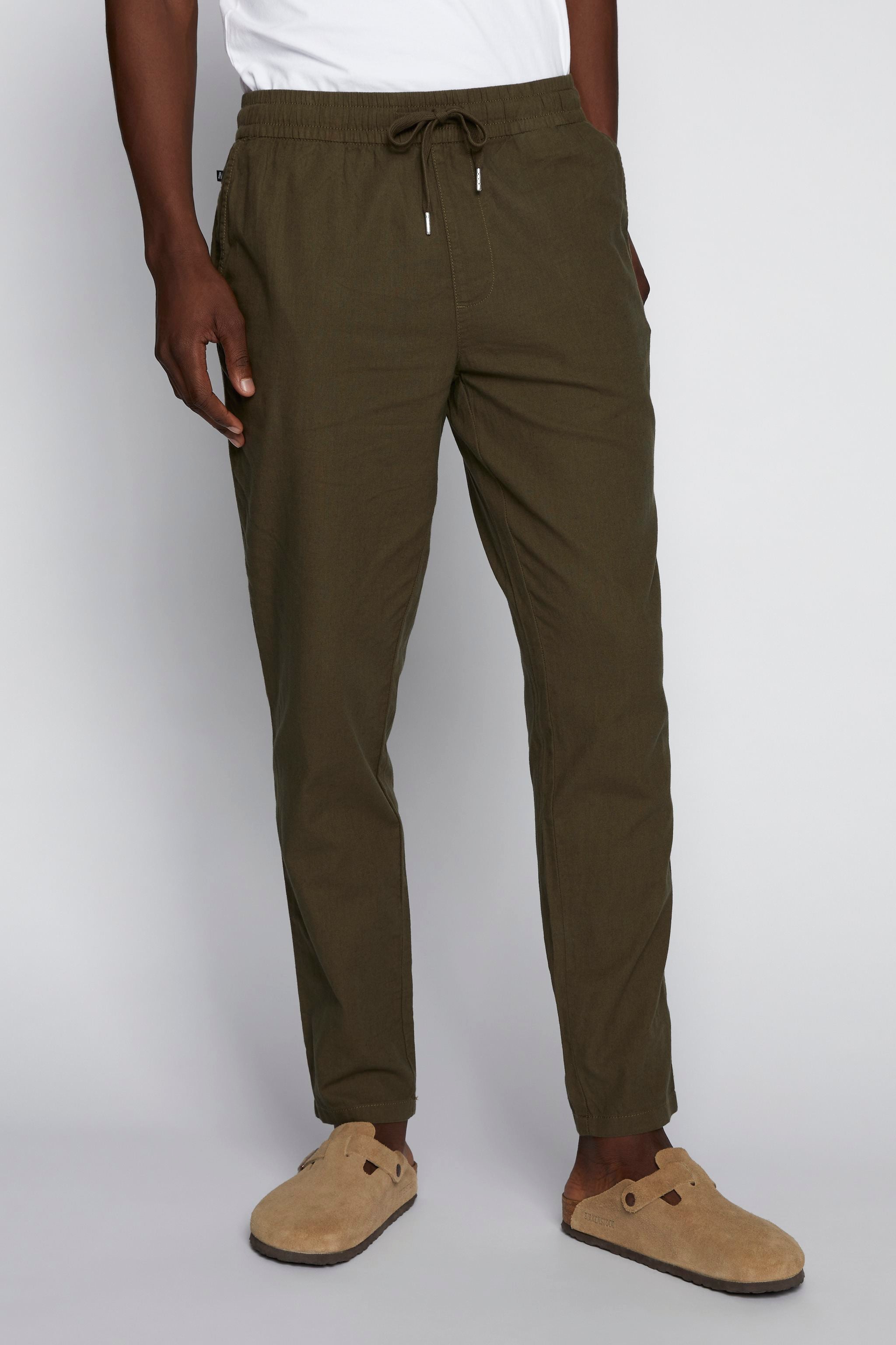 matinique-housut-barton-pant-linen-cotton-armeijanvihrea-1