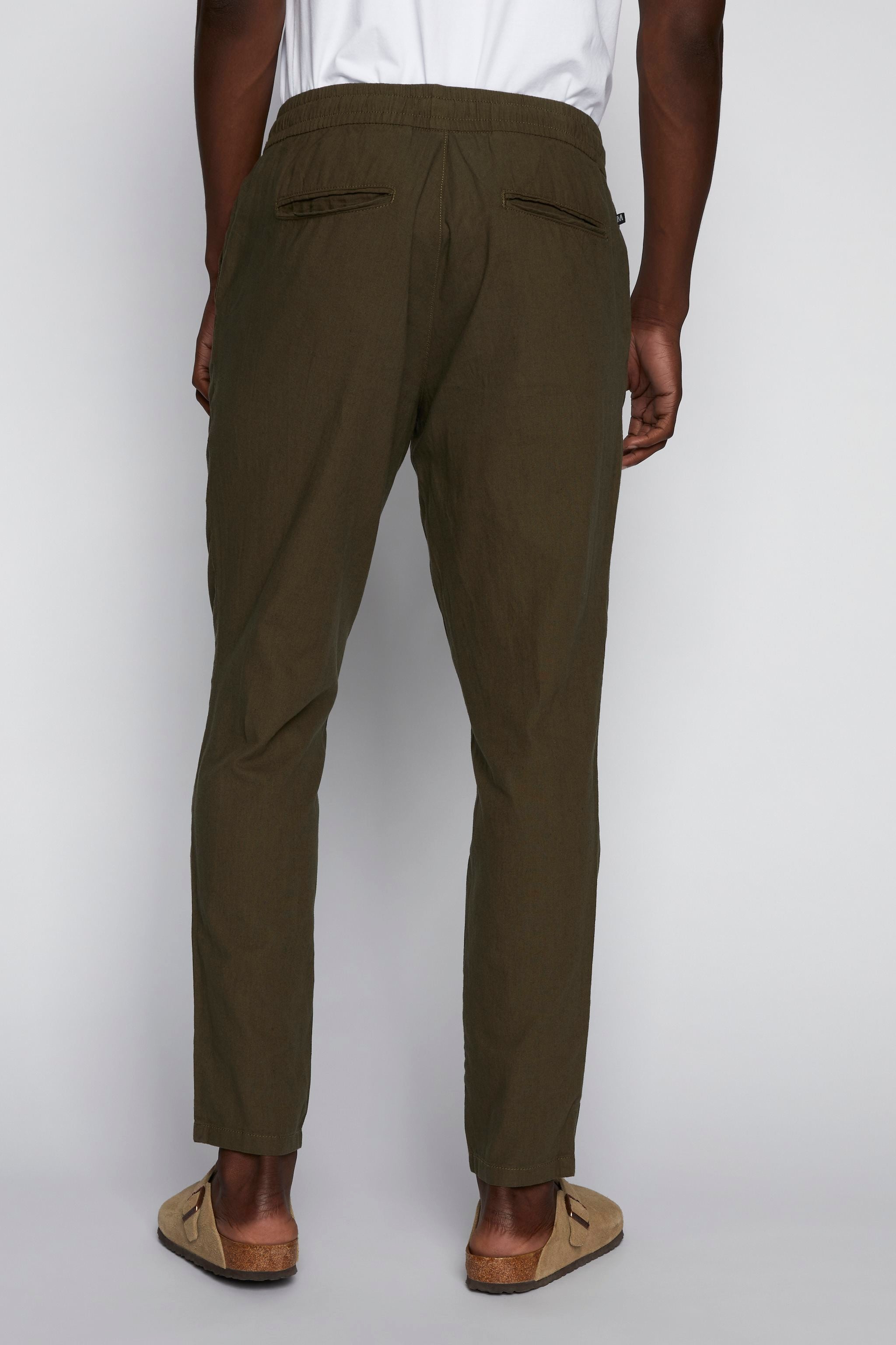 matinique-housut-barton-pant-linen-cotton-armeijanvihrea-3