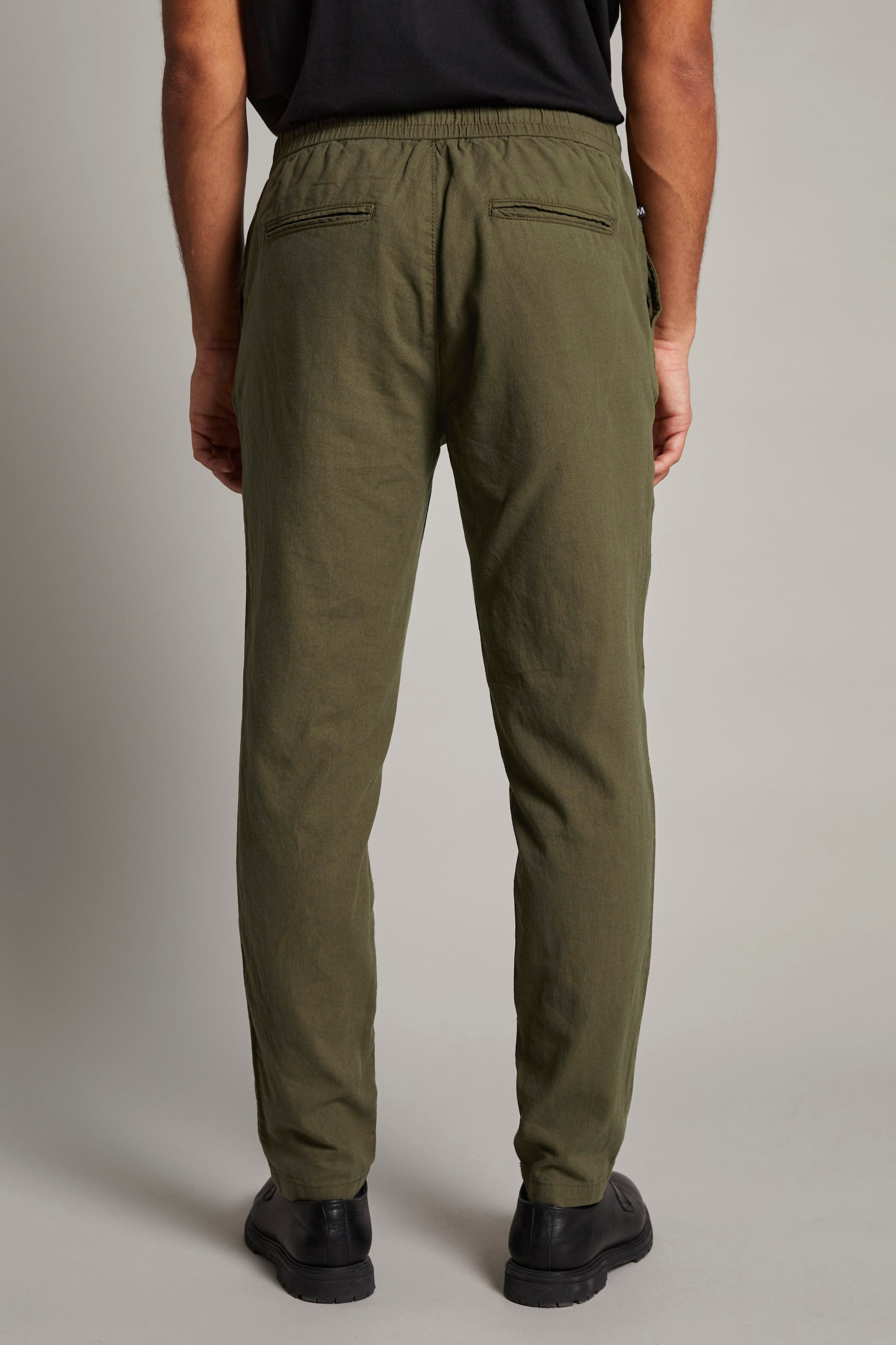 matinique-housut-barton-pant-linen-cotton-armeijanvihrea-5