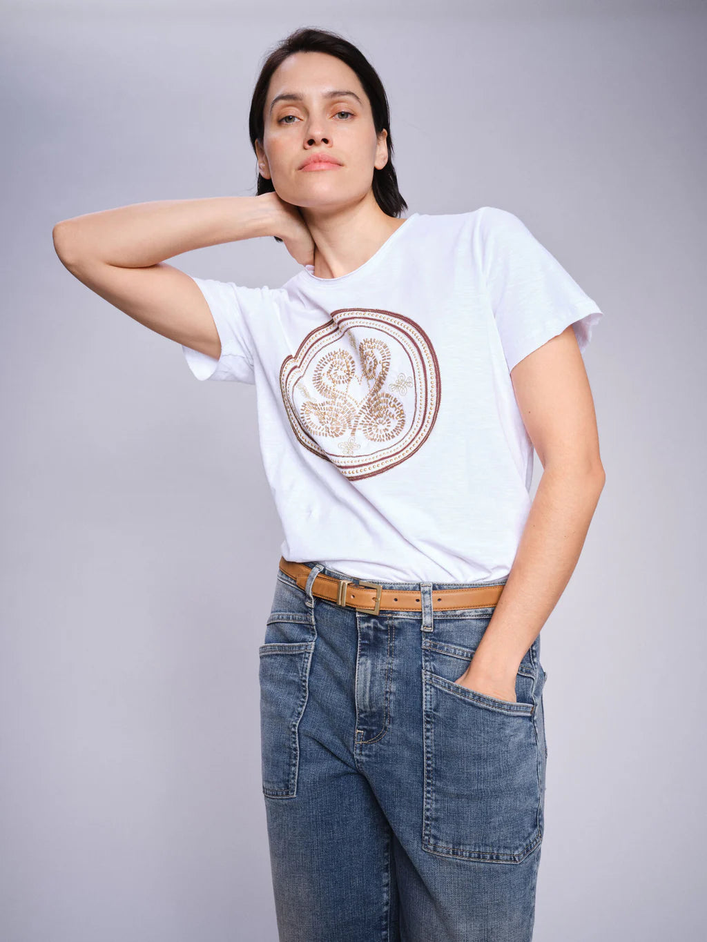 mos-mosh-naisten-t-paita-mmzano-o-ss-embroidery-tee-valkoinen-1