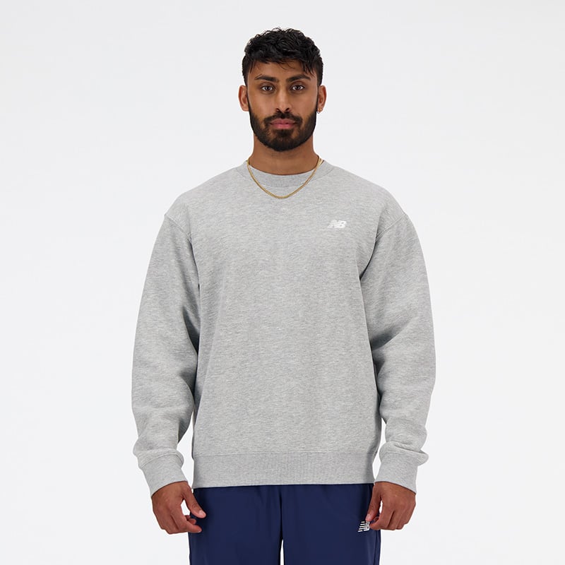 New Balance miesten collegepaita Sport Essentials Fleece Crew Sweater, vaaleanharmaa