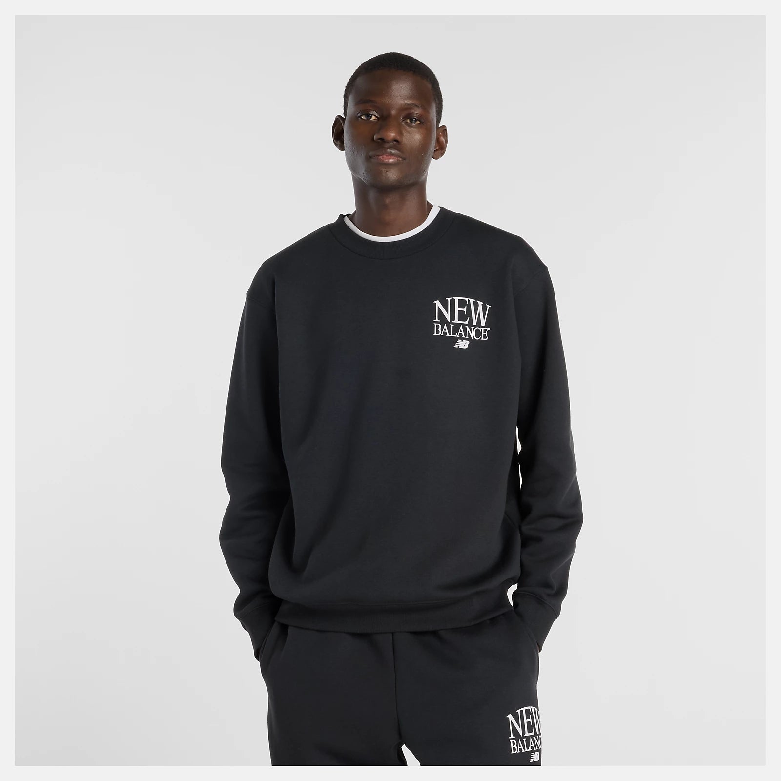 New Balance miesten collegepaita Reimagined Fleece Crew Sweater, musta