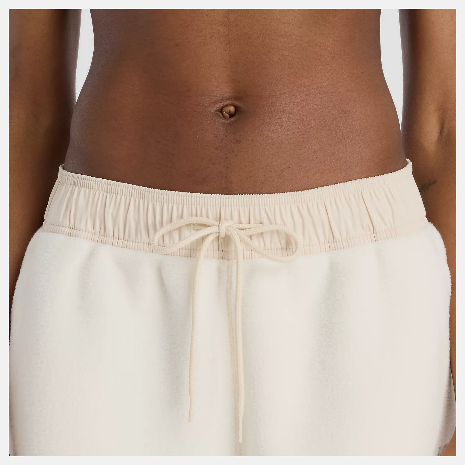 new-balance-naisten-fleecehousut-high-pile-fleece-pant-luonnonvalkoinen-3