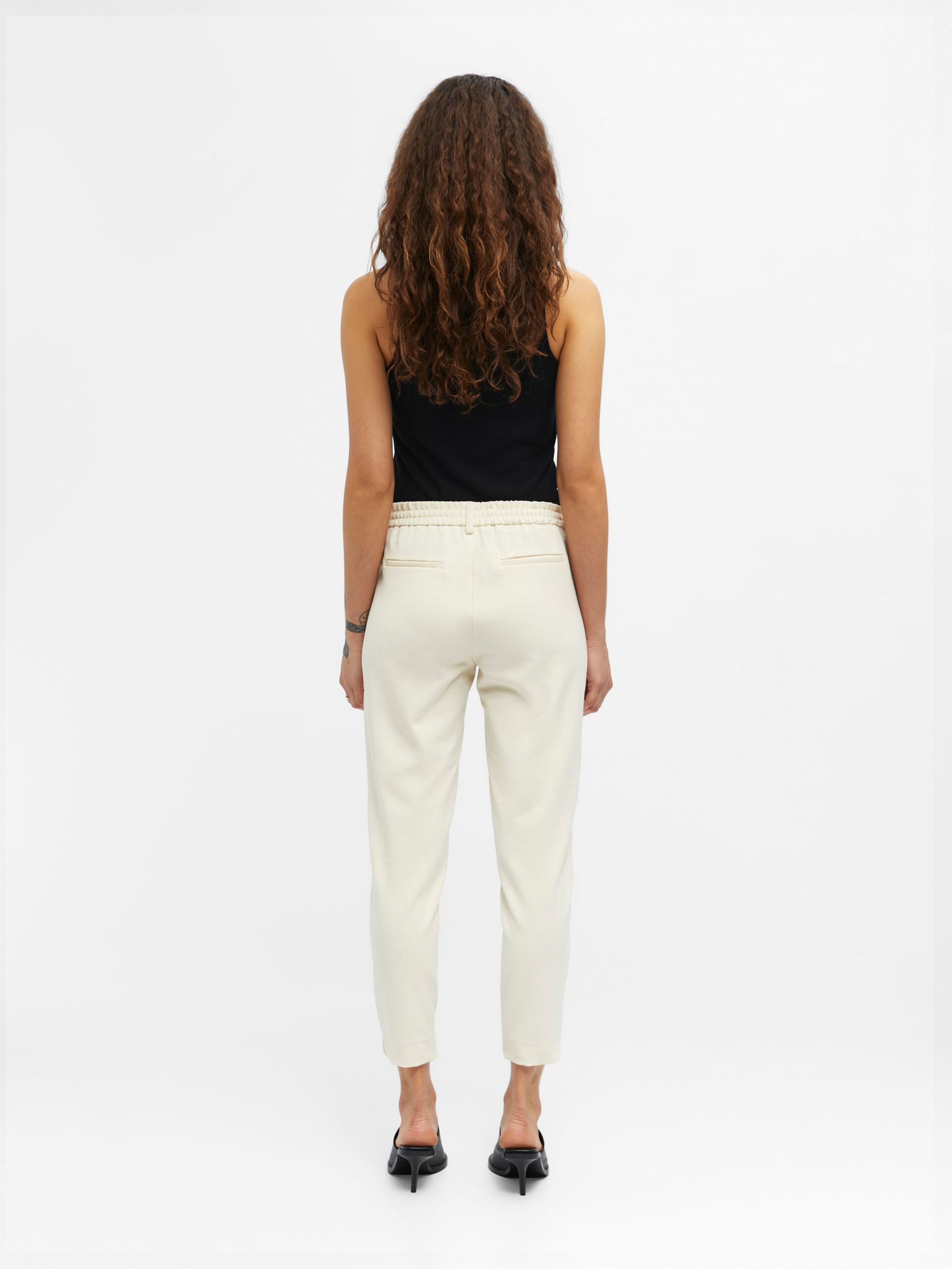 object-naisten-housut-lisa-slim-pant-noos-luonnonvalkoinen-4